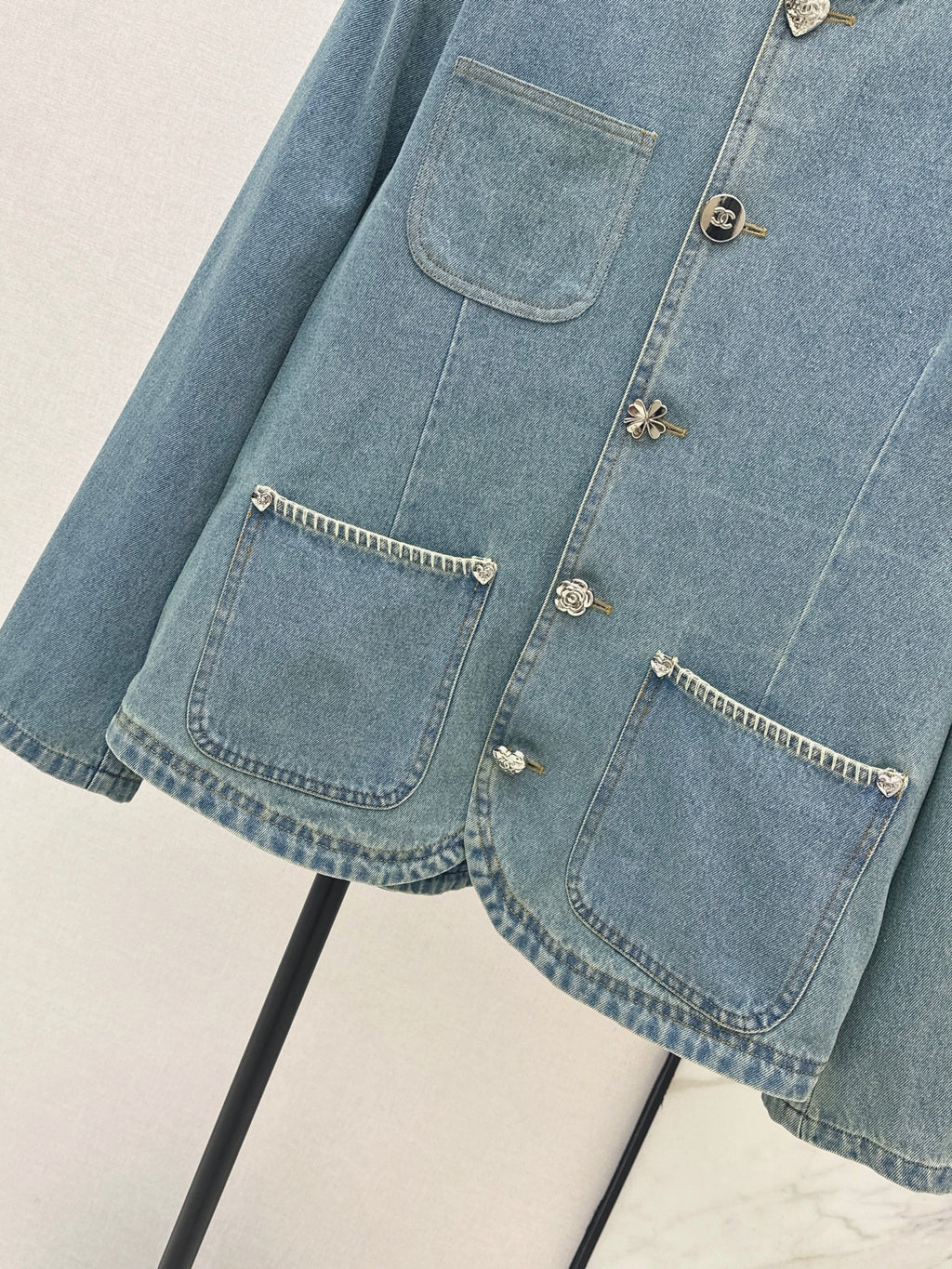 26SS New Arrival Denim Jacket with Overlock Trim