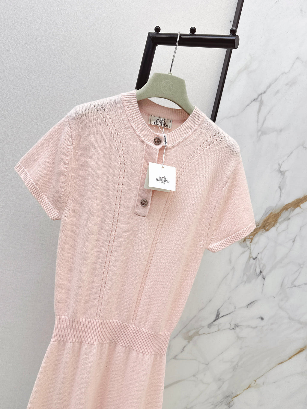 26SS Spring/Summer Newest Hollow-out Pattern Cashmere Dress with Gold Coin Buckle