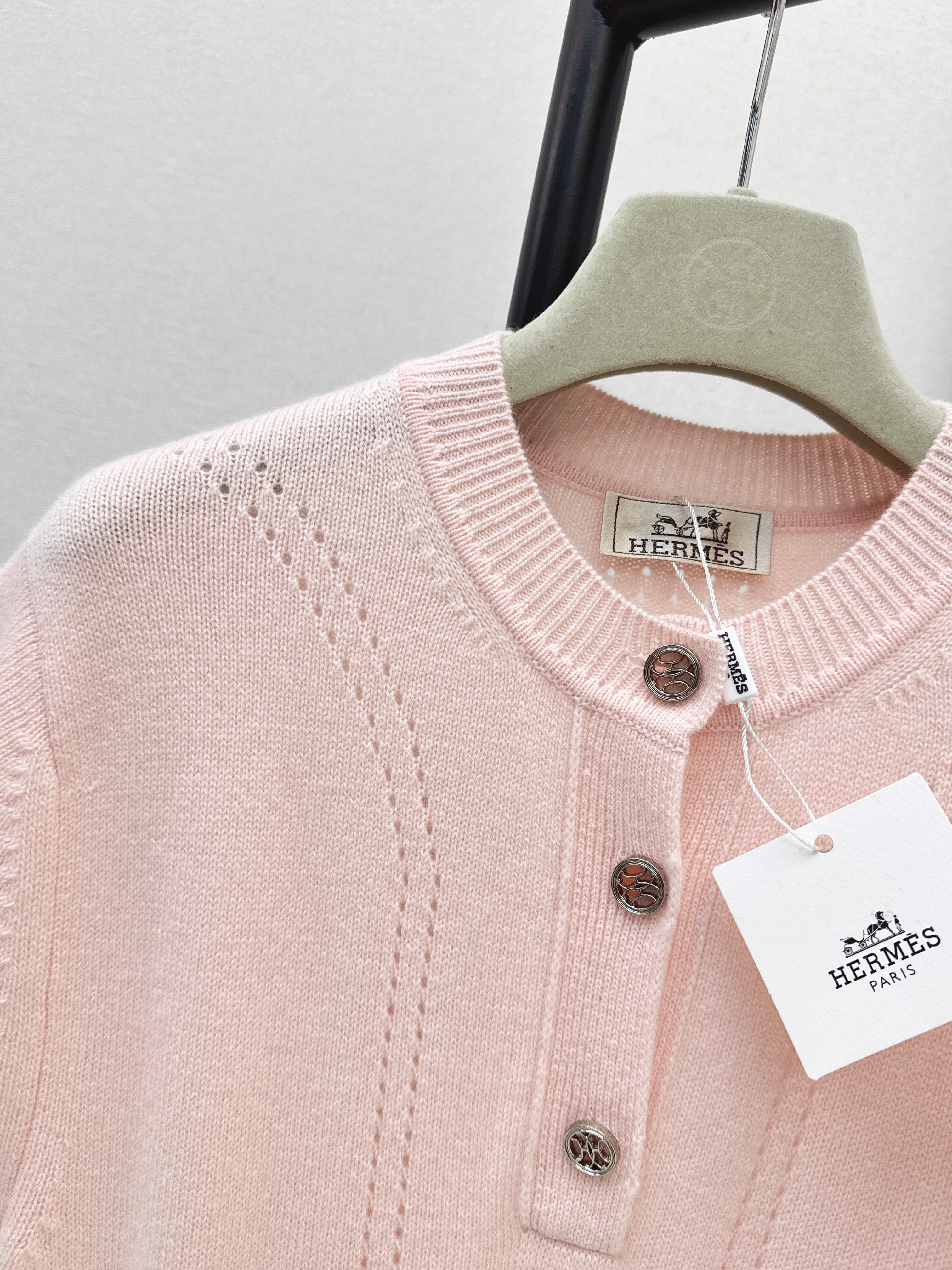 26SS Spring/Summer Newest Hollow-out Pattern Cashmere Dress with Gold Coin Buckle