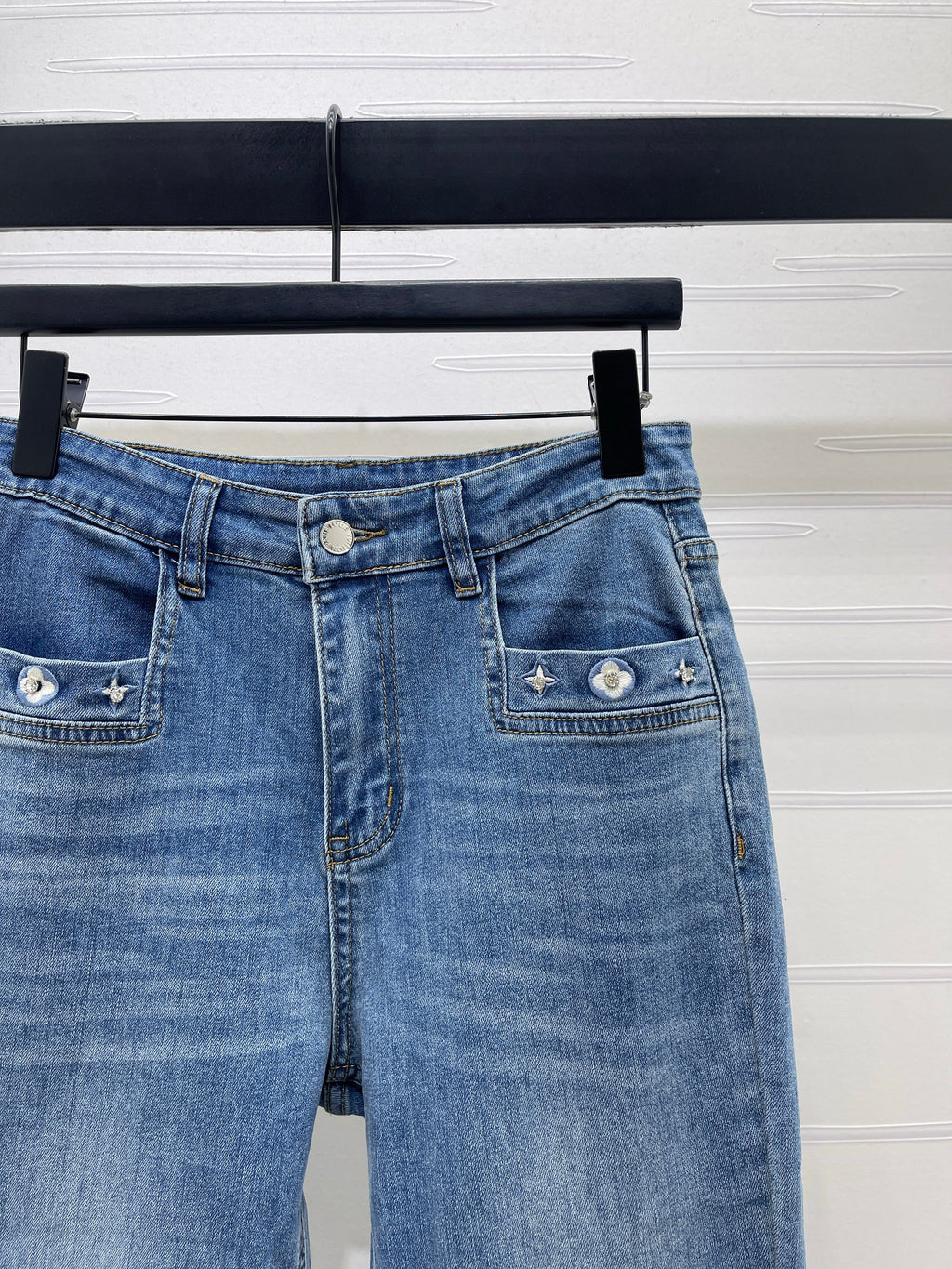26NEW Embroidered Flared Jeans