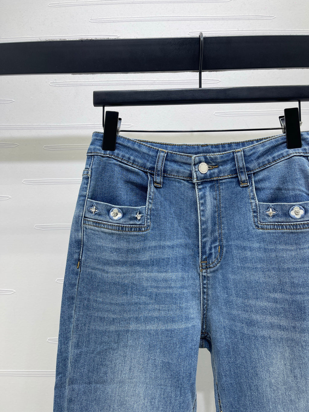 26NEW Embroidered Flared Jeans