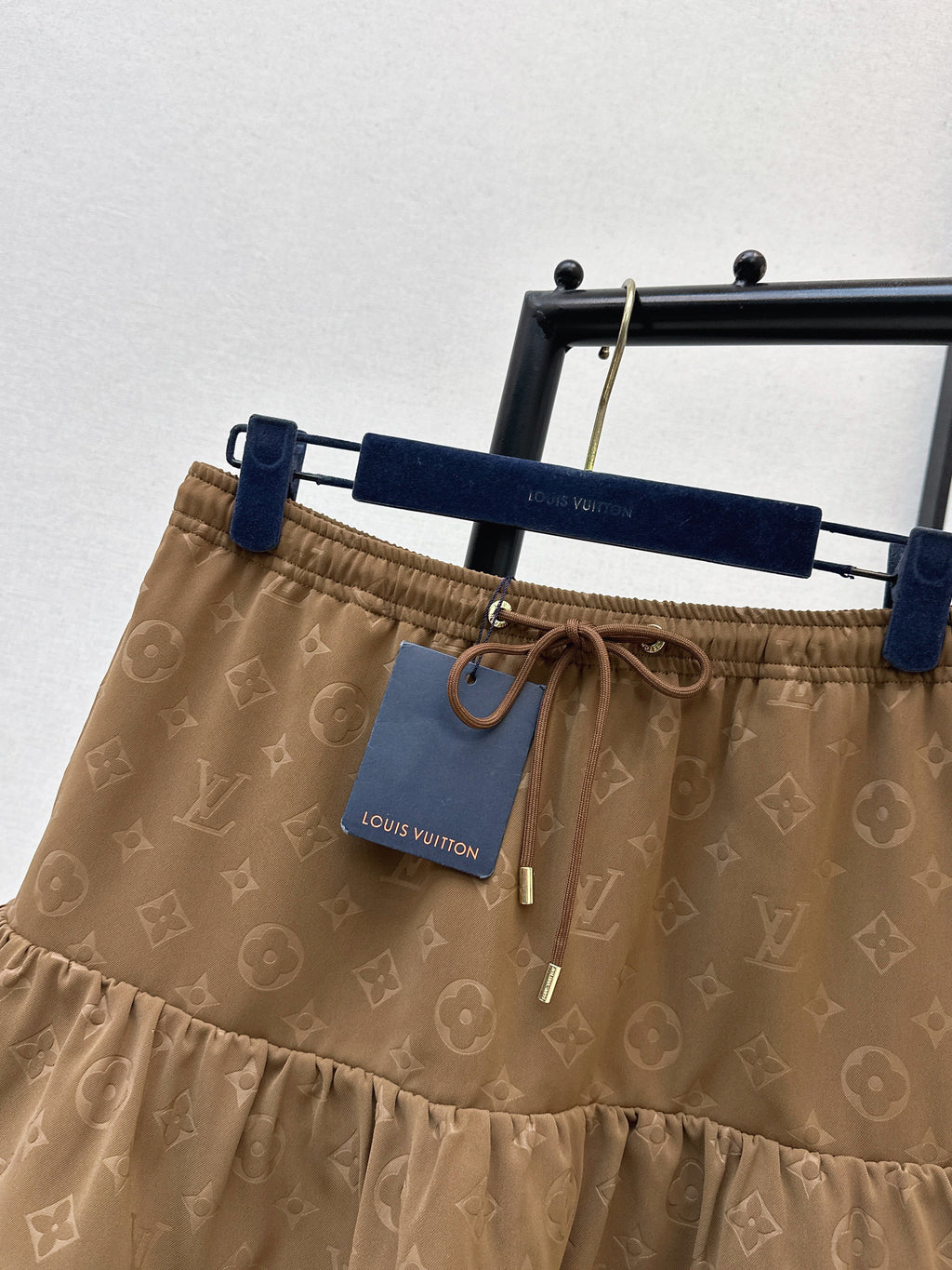 26SS New Embossed Fishtail Skirt