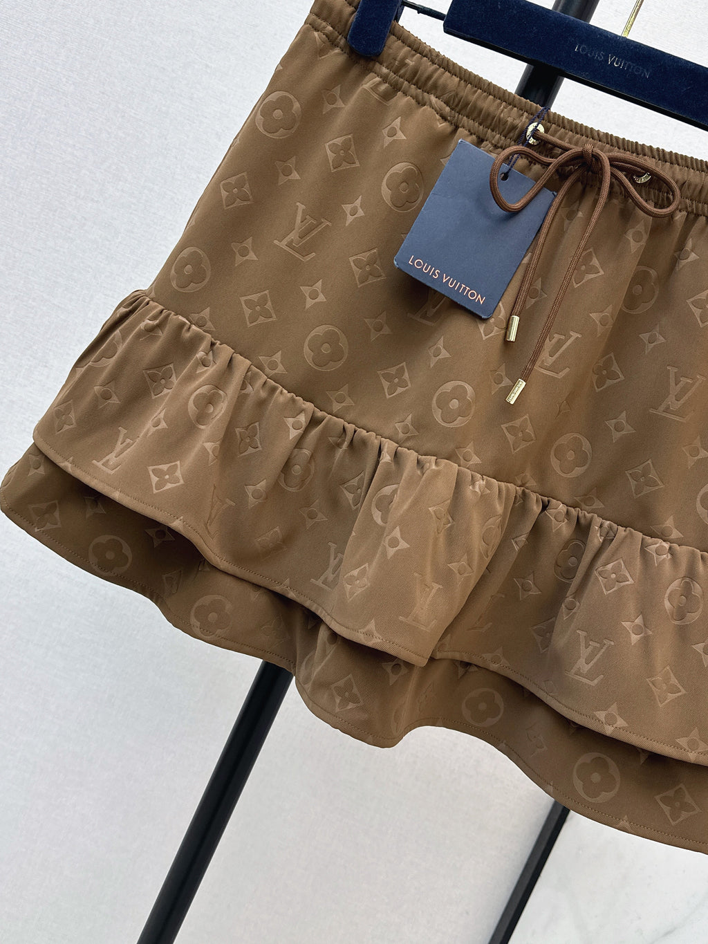26SS New Embossed Fishtail Skirt