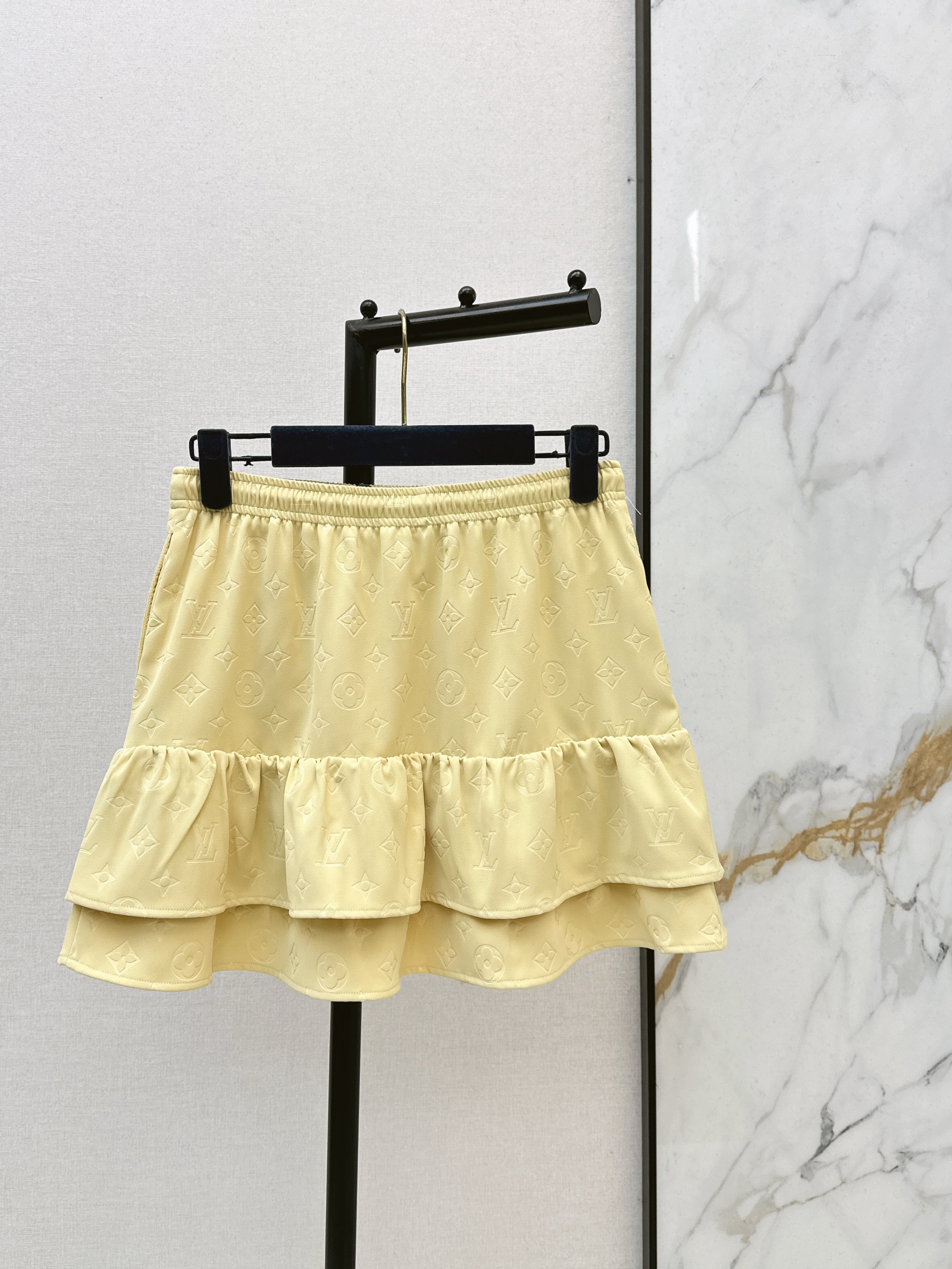 26SS New Embossed Fishtail Skirt