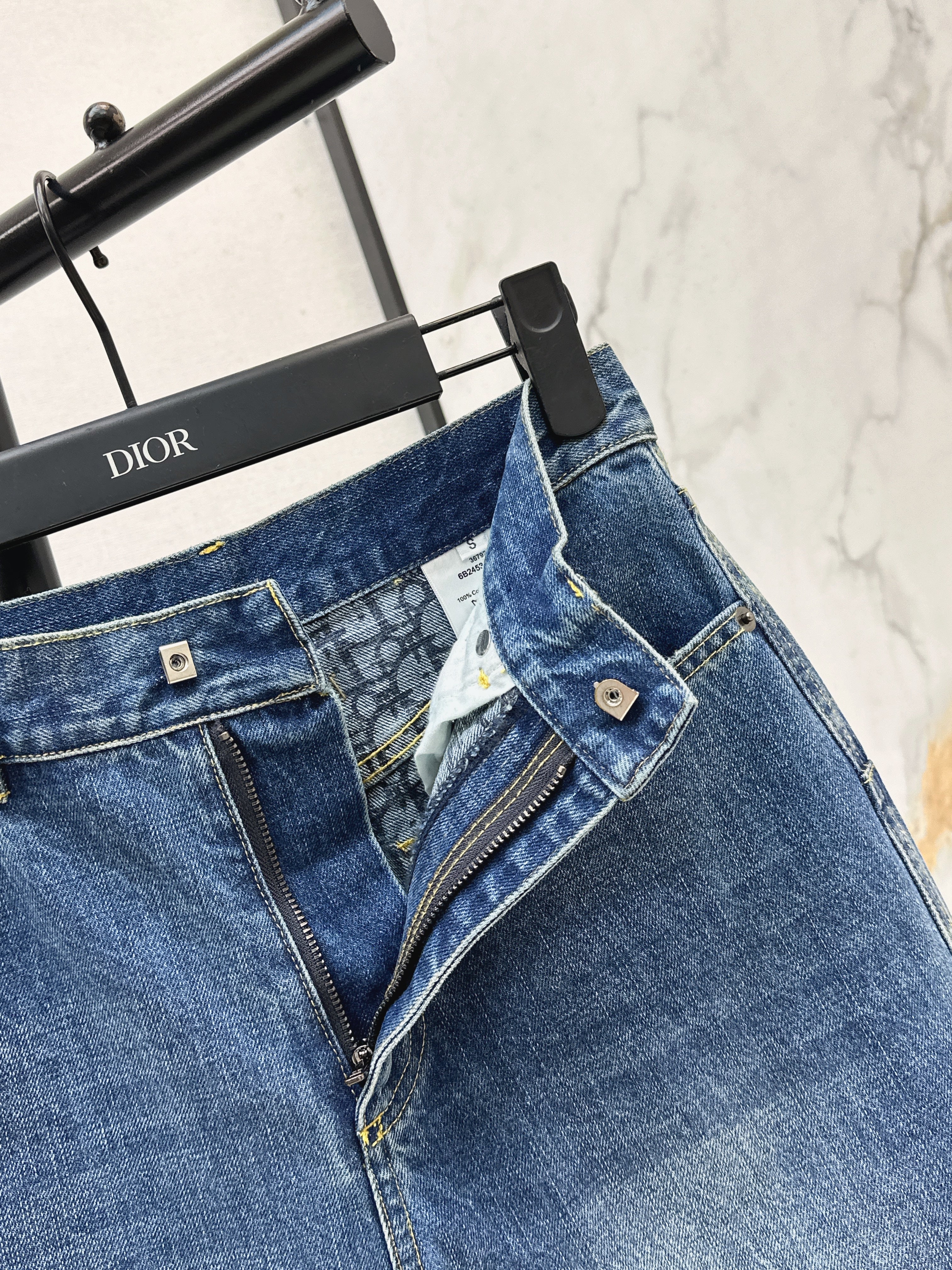 26SS Retro Blue Distressed White Monogram Washed Straight Leg Jeans