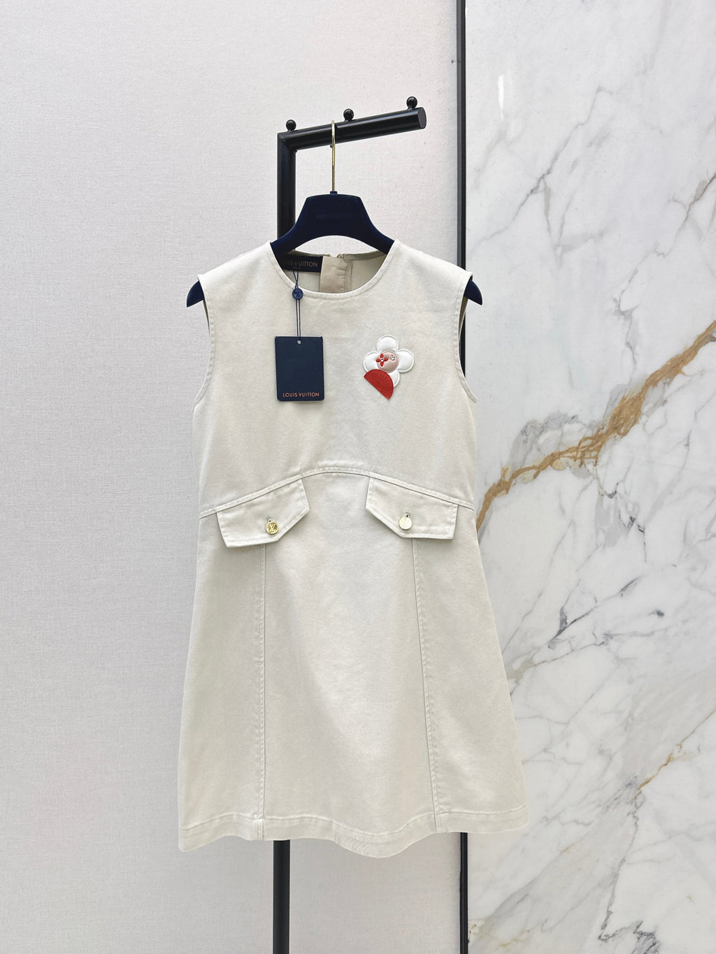 26SS Embroidered Sleeveless Dress
