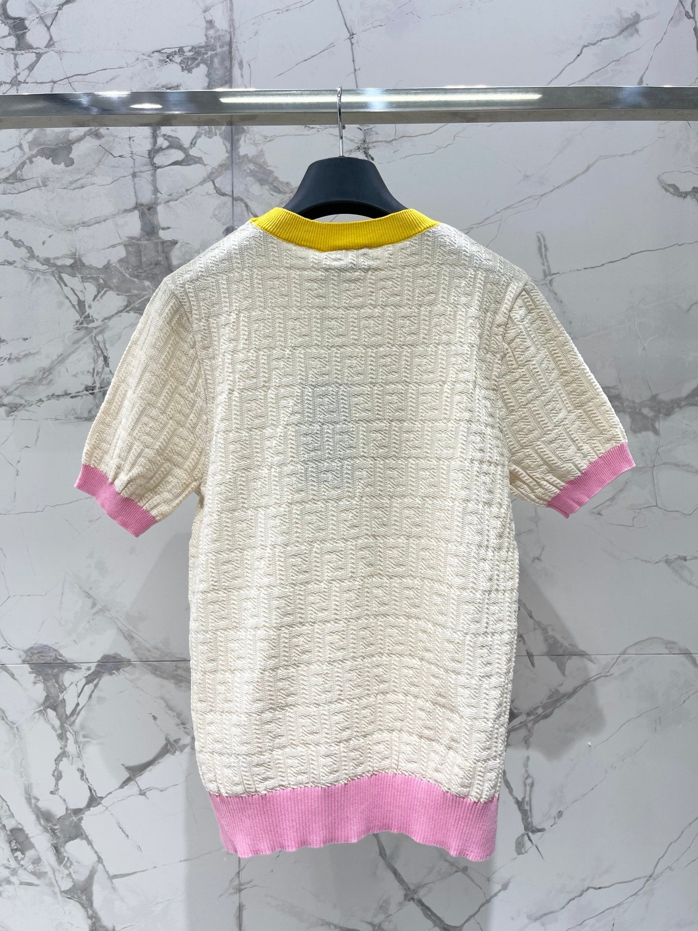 All-over letter print 3D knit top + skirt