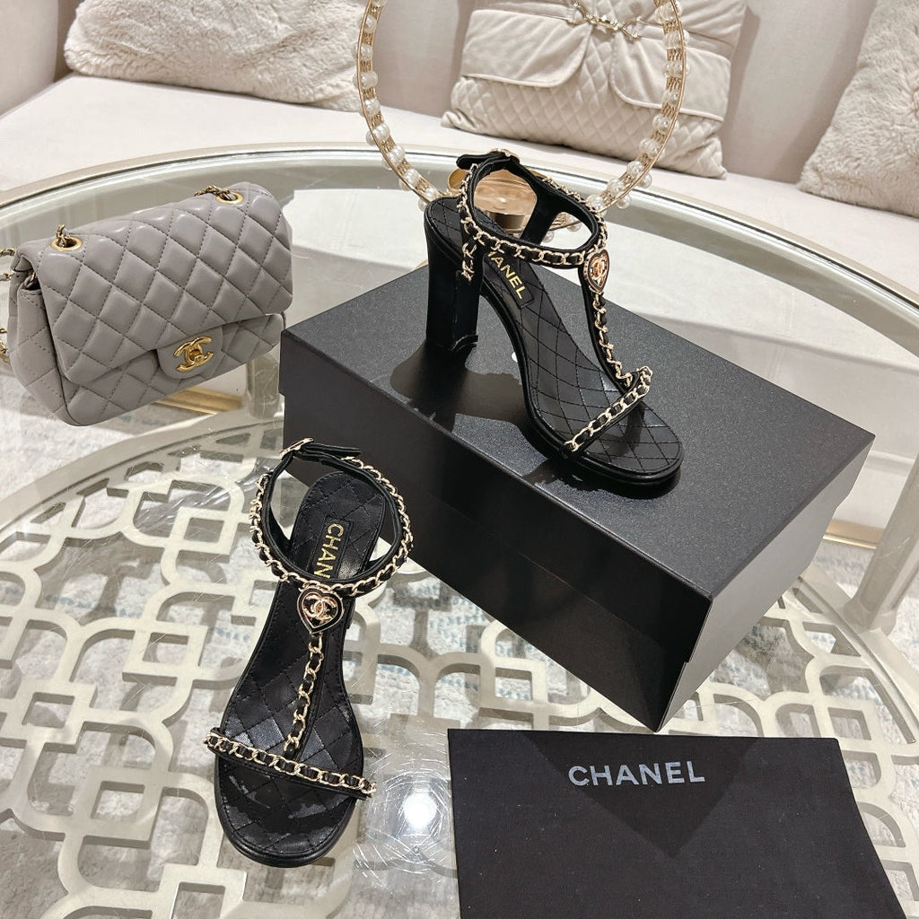 26SS Chain-embellished High Heels