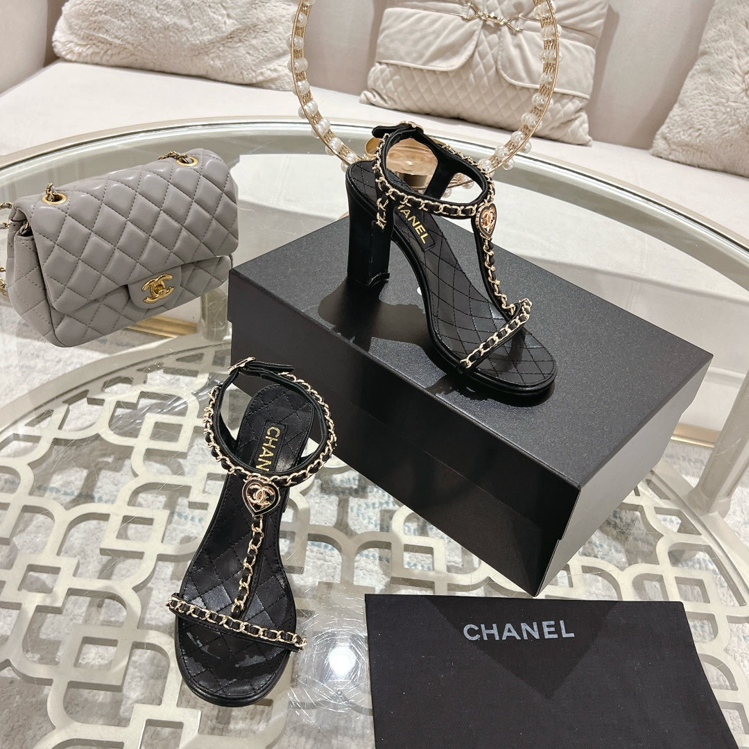 26SS Chain-embellished High Heels