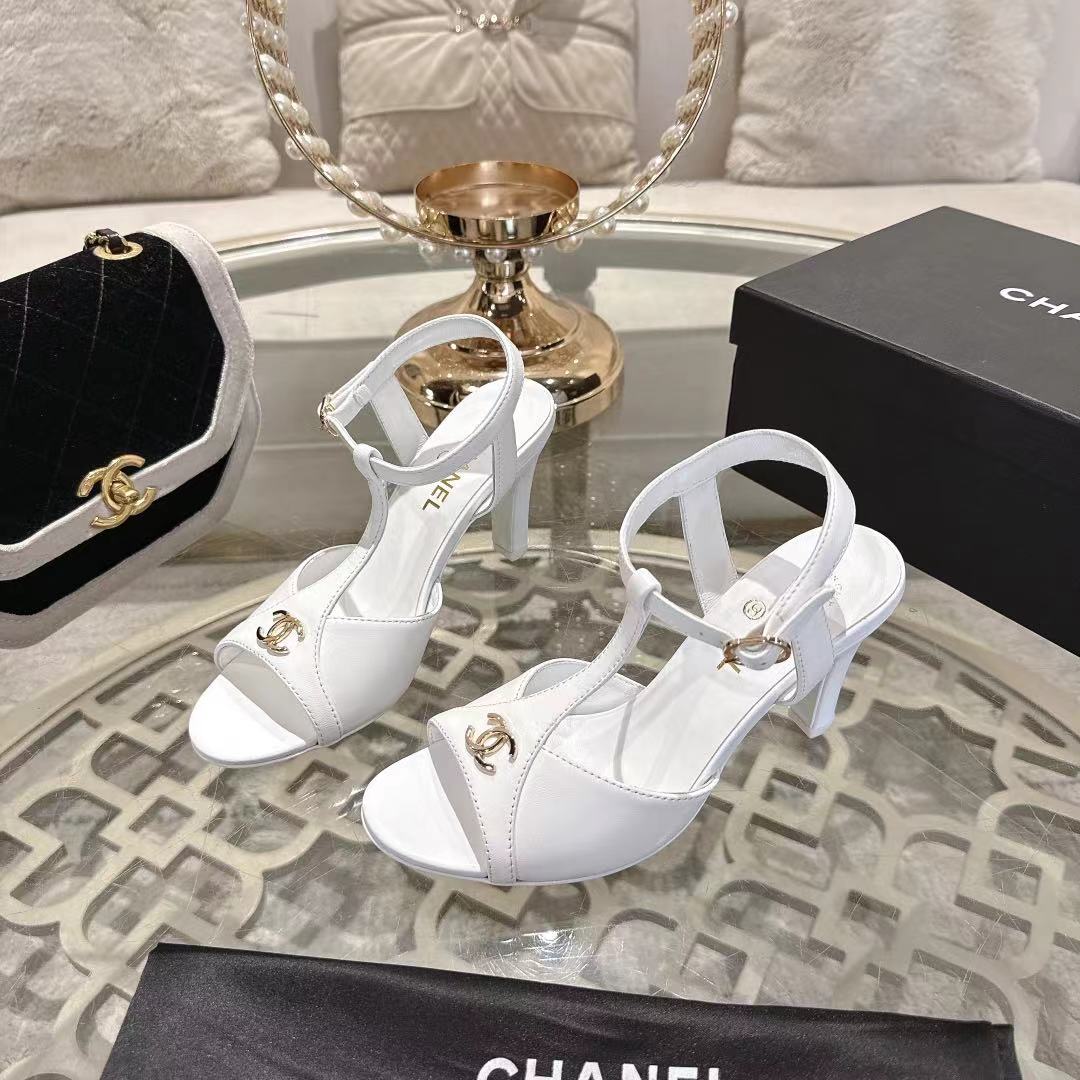 26 NEW: Platform High-Heel Sandals