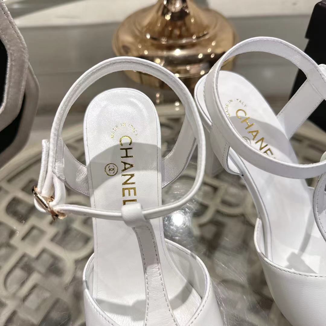 26 NEW: Platform High-Heel Sandals