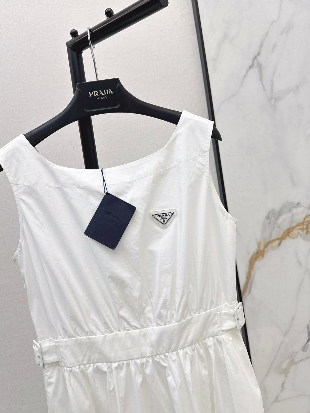 26SS New Spring/Summer Collection: Long Sleeveless Dress