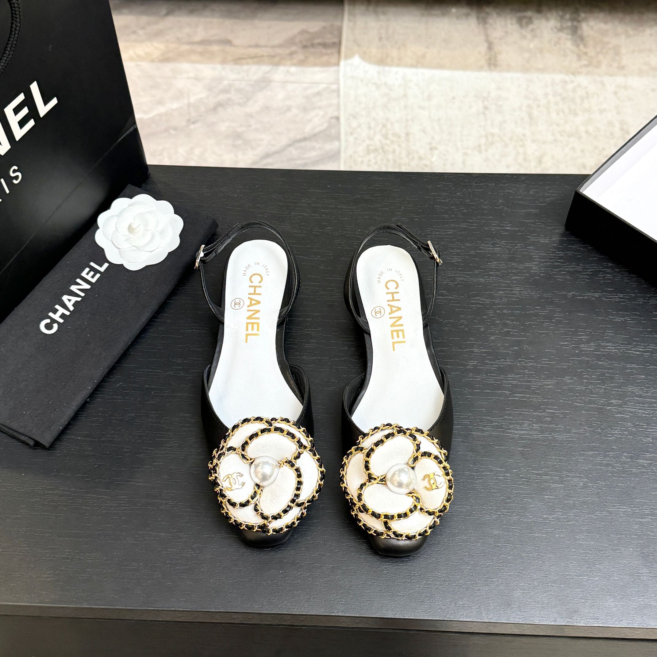 Camellia Mary Jane Flats