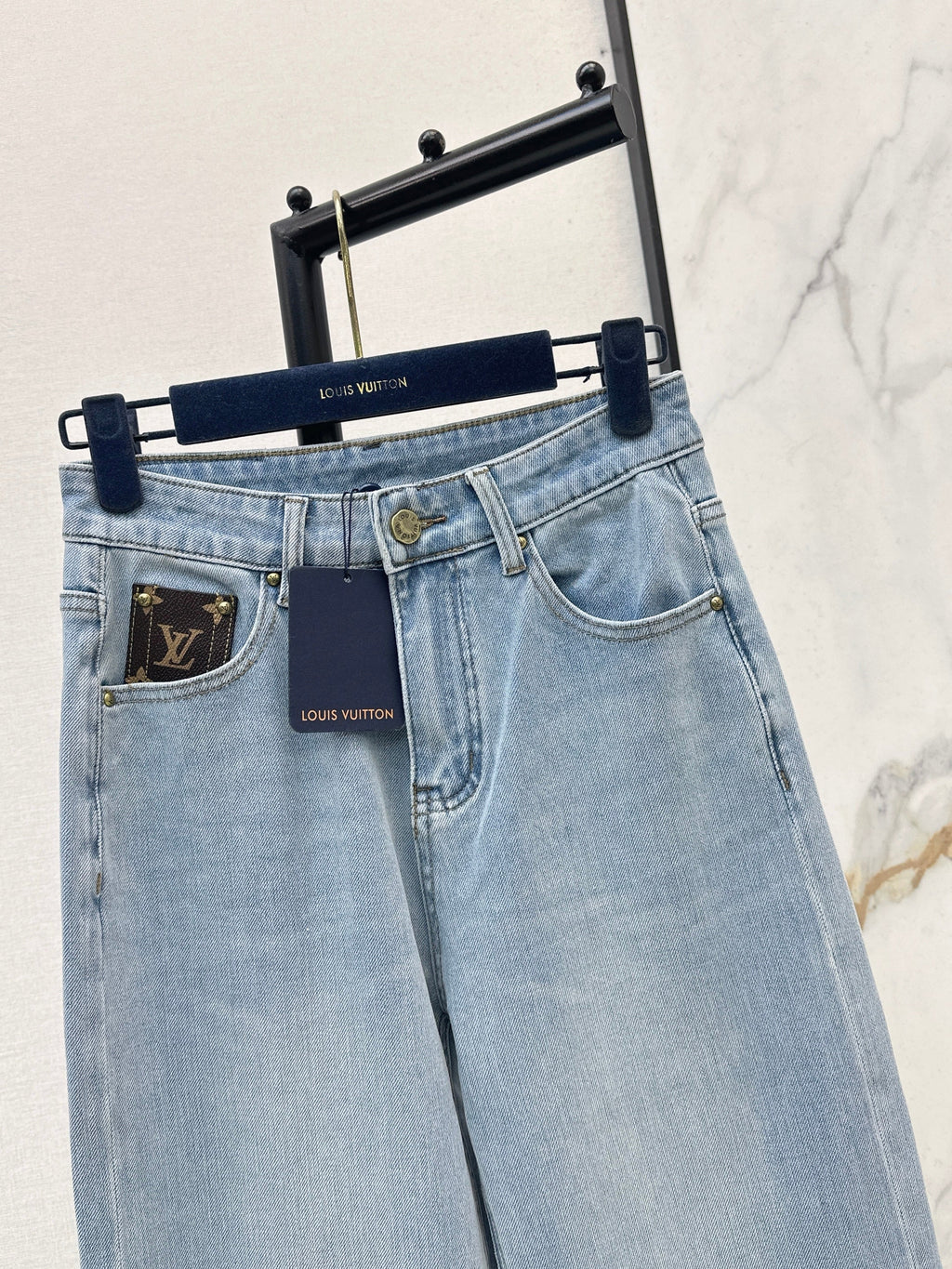 26SS Straight-Leg Jeans