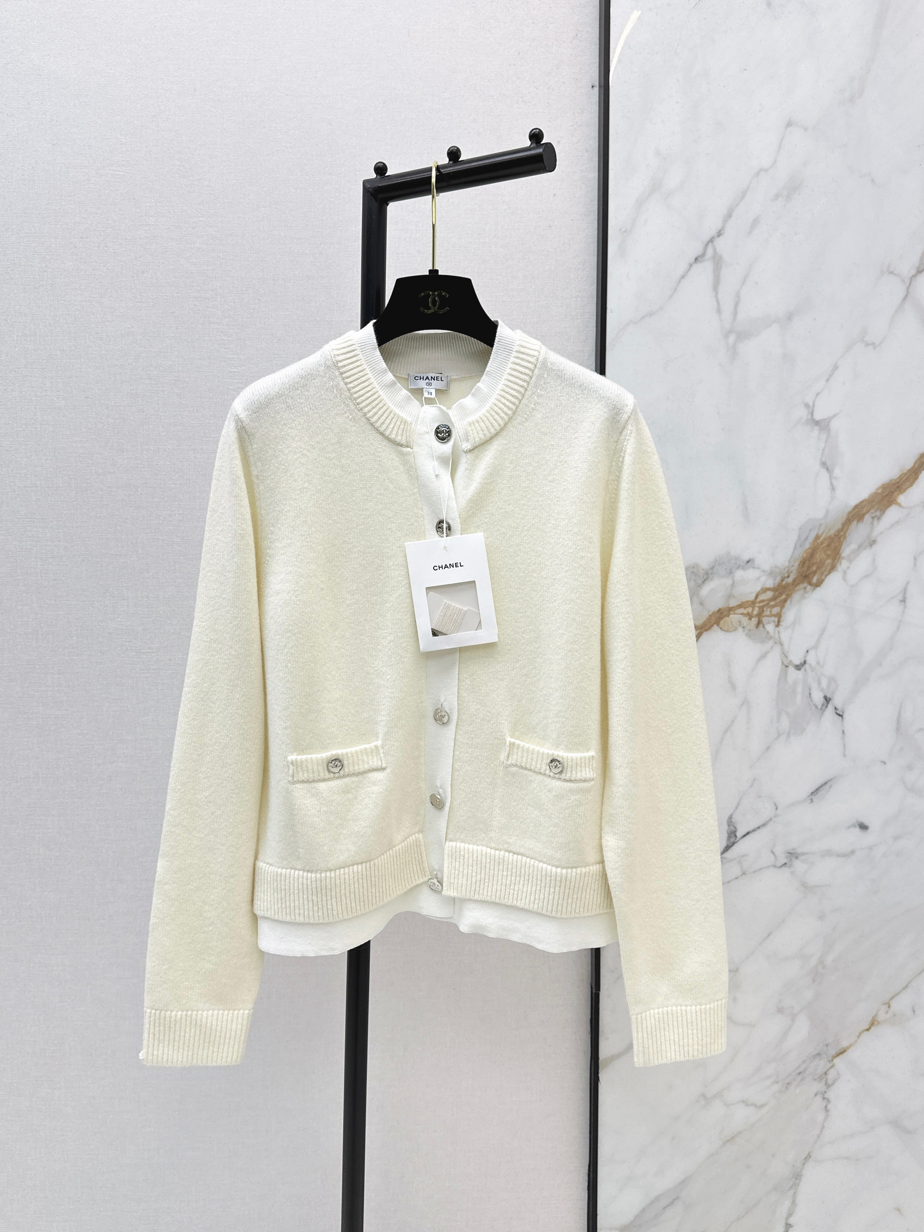 26SS Crew-Neck Cardigan with Contrast Placket Design