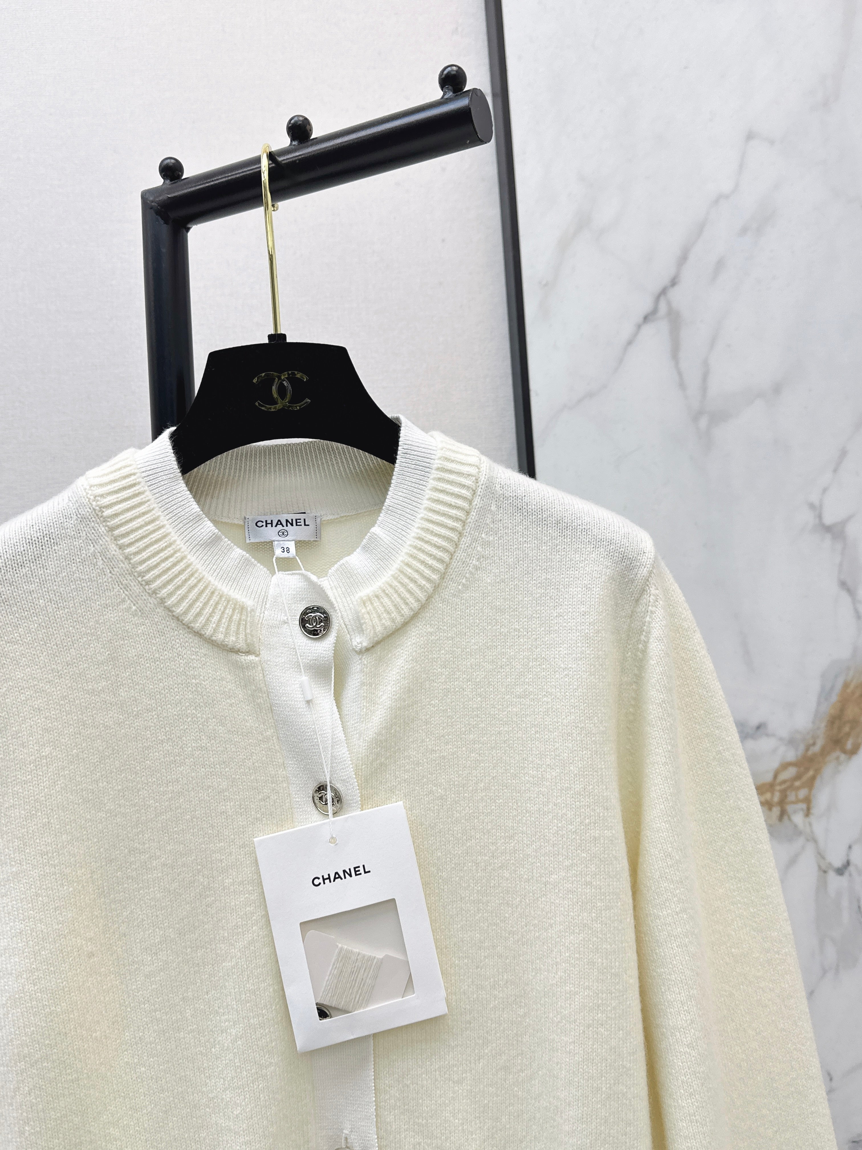 26SS Crew-Neck Cardigan with Contrast Placket Design