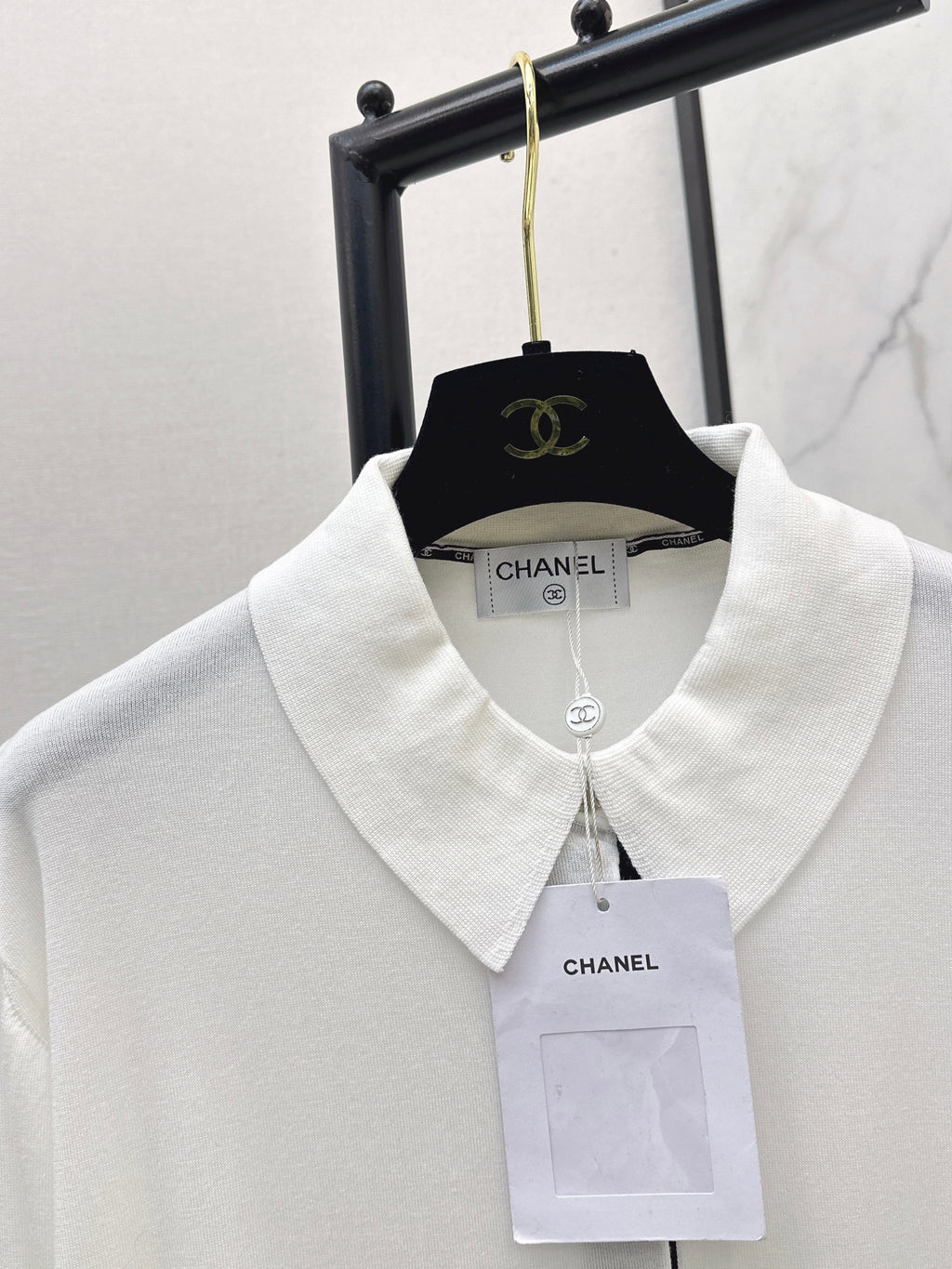 26SS New Arrival: Lapel Cardigan with Contrast Placket Design