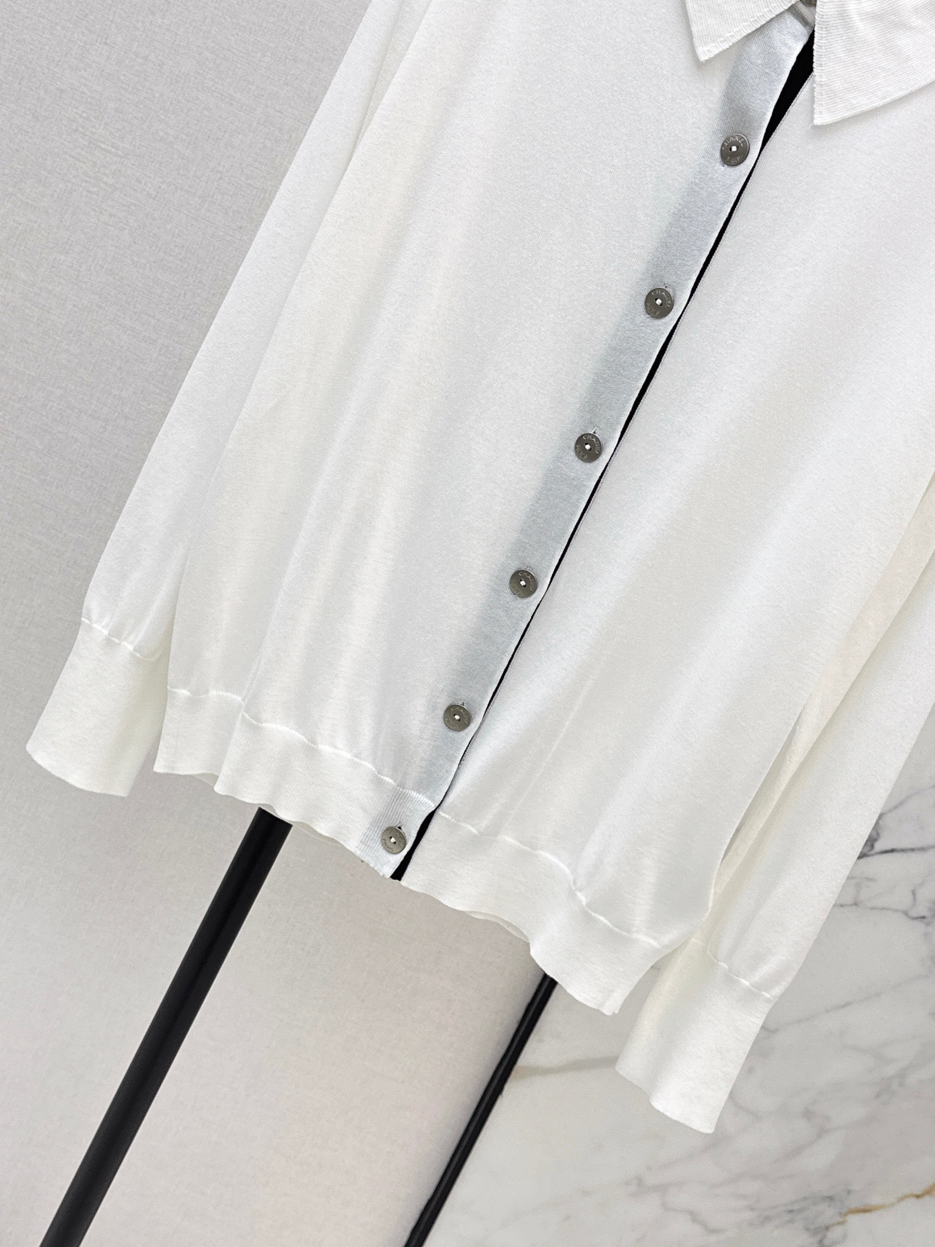 26SS New Arrival: Lapel Cardigan with Contrast Placket Design