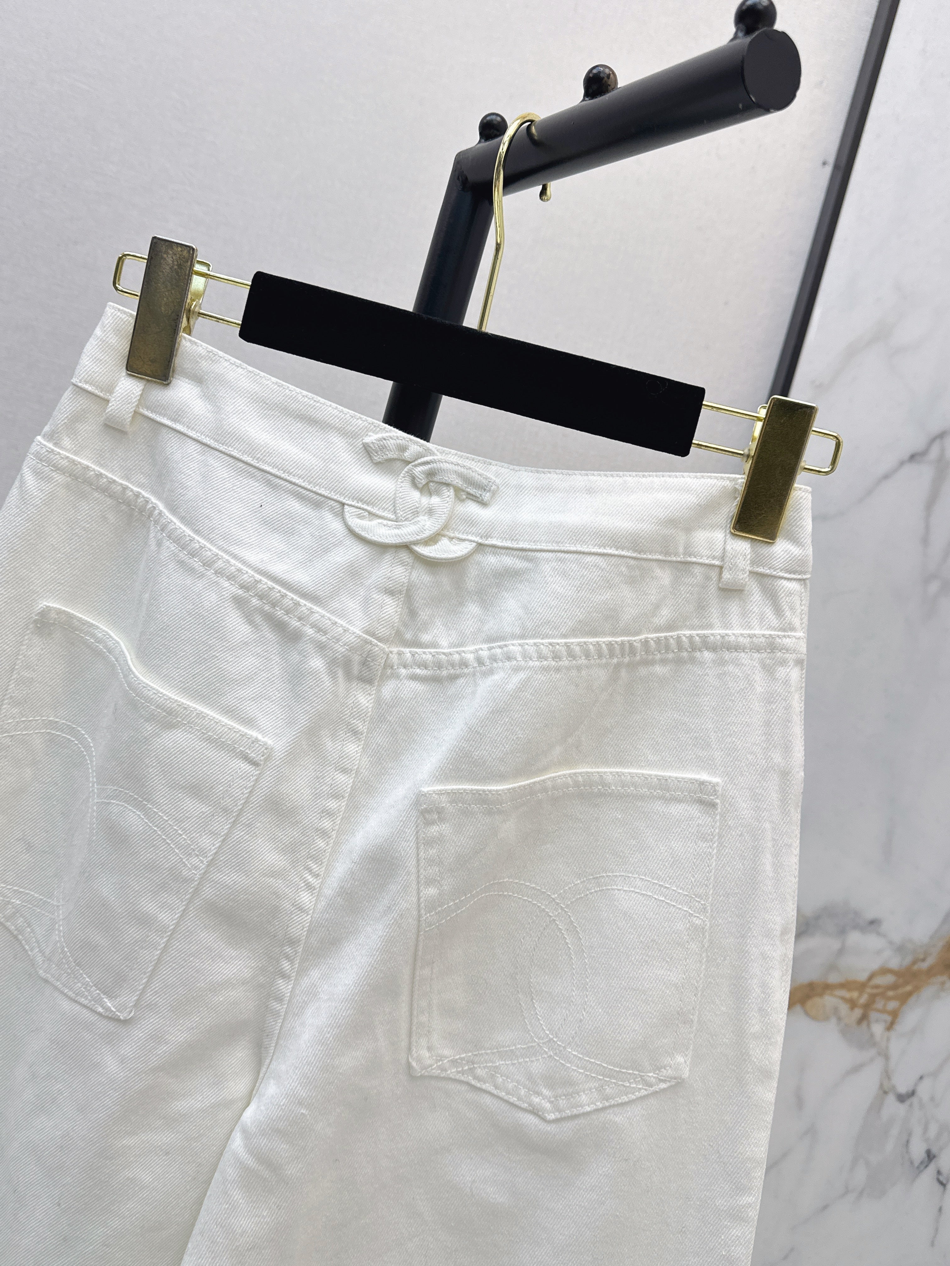 26SS New Spring/Summer Straight-Leg Jeans