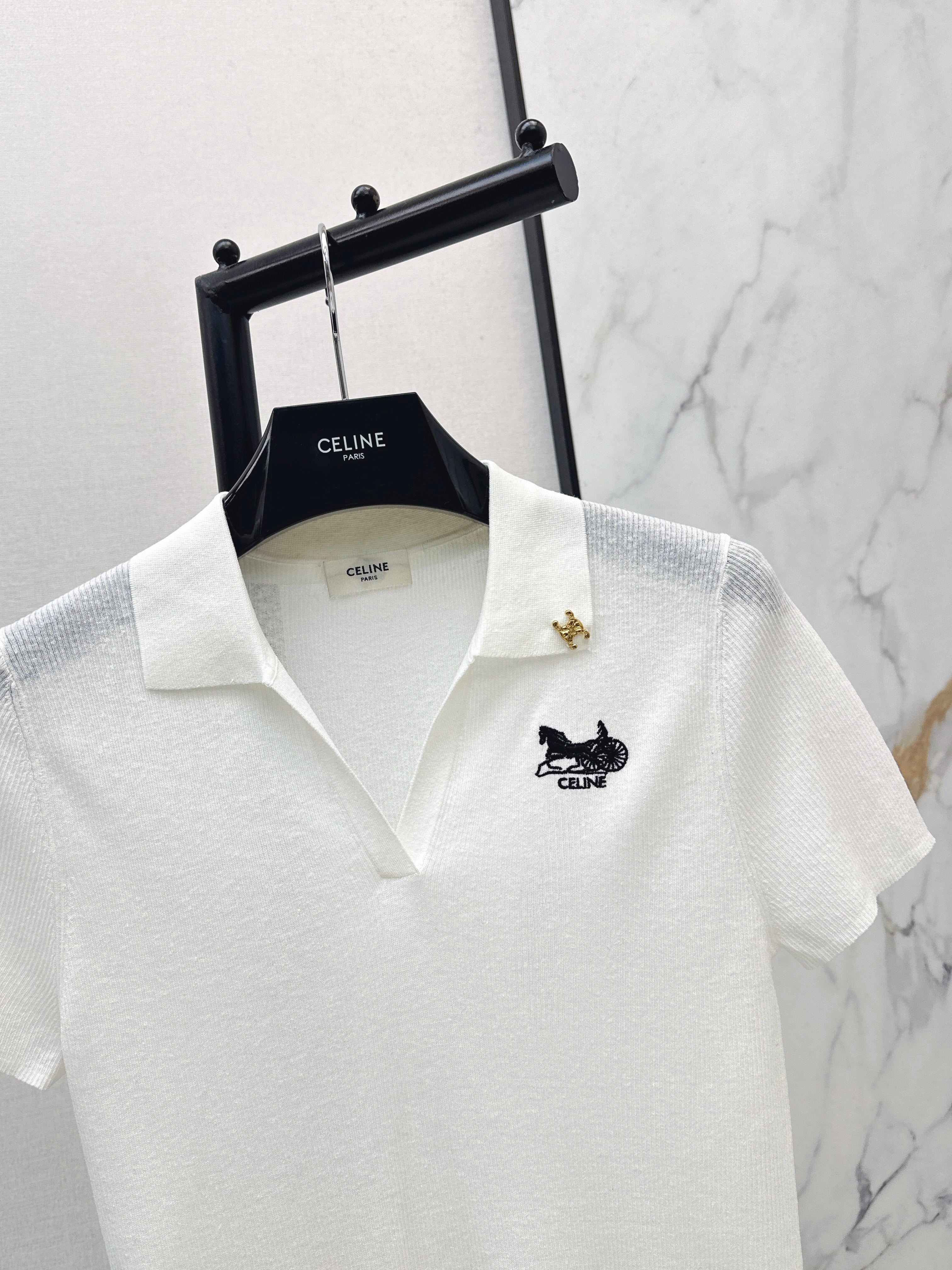 26SS Embroidered-Trim Collared Knit Sweater
