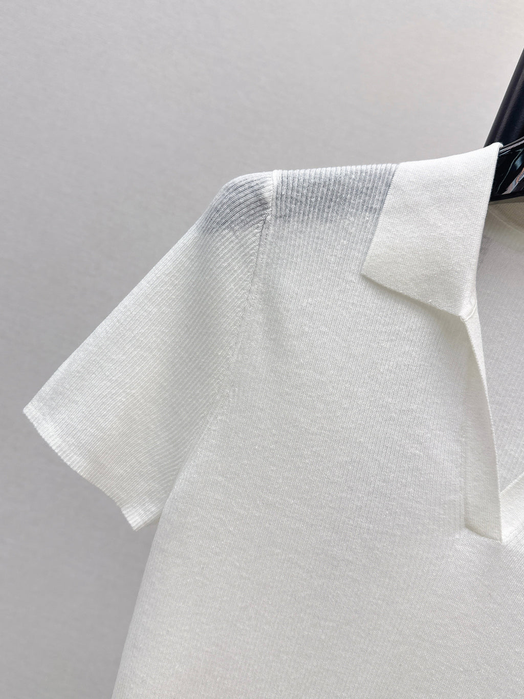 26SS Embroidered-Trim Collared Knit Sweater