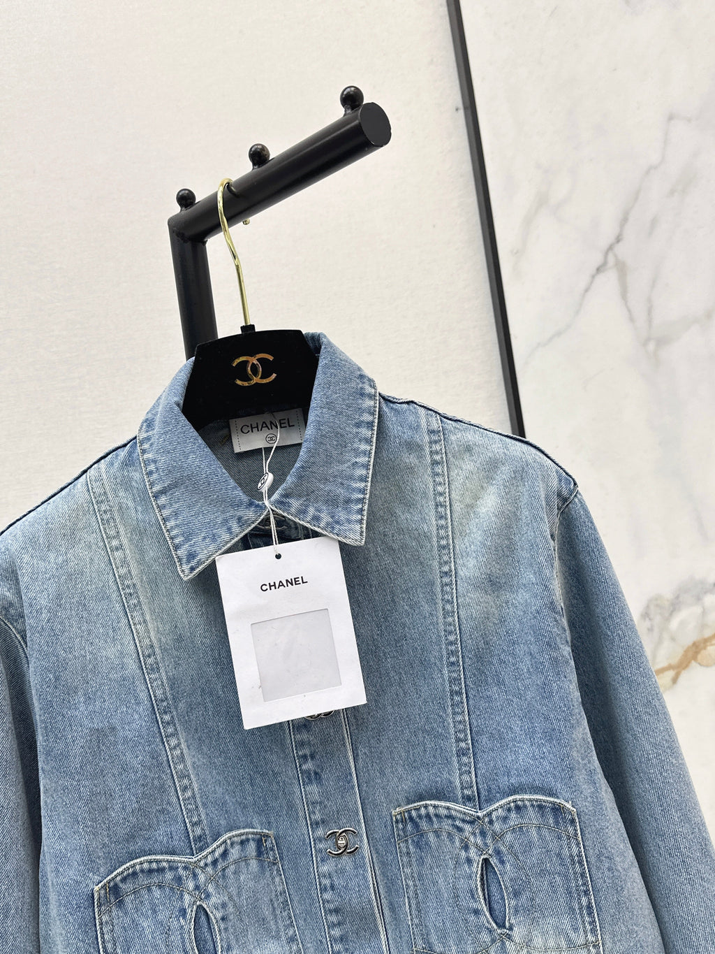 26NEW Pocket-Detail Denim Jacket