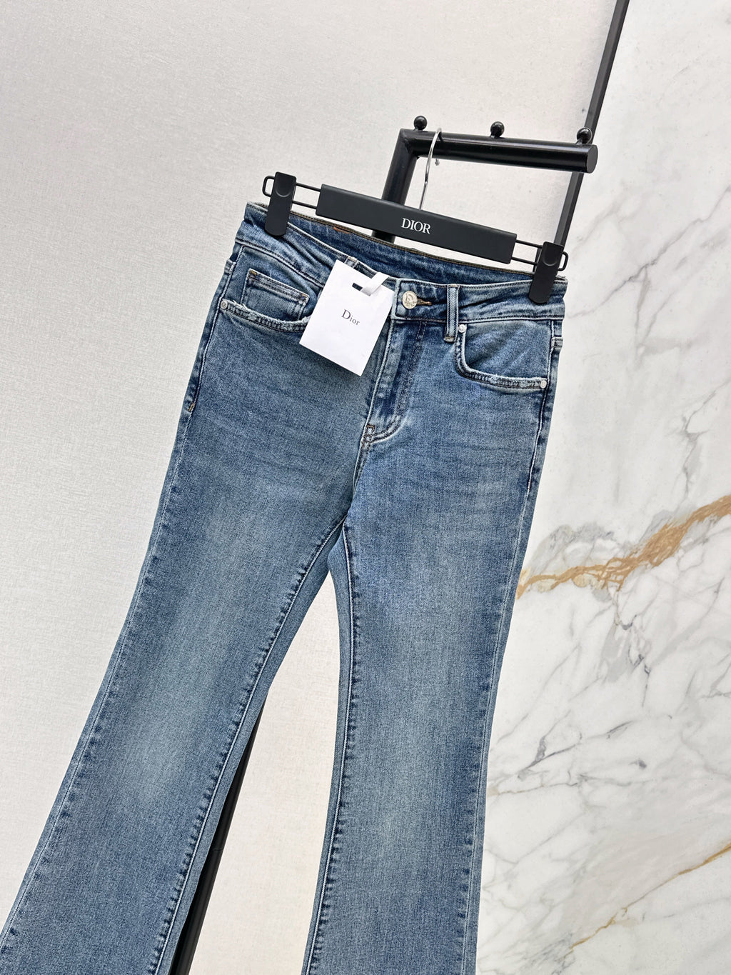 26SS New Slim-Fit Flared Jeans