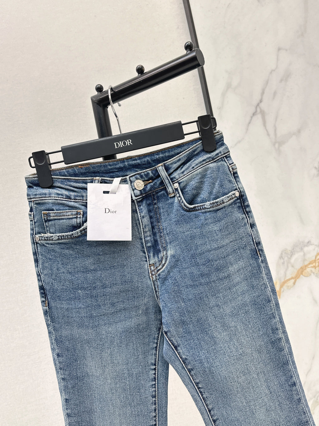 26SS New Slim-Fit Flared Jeans