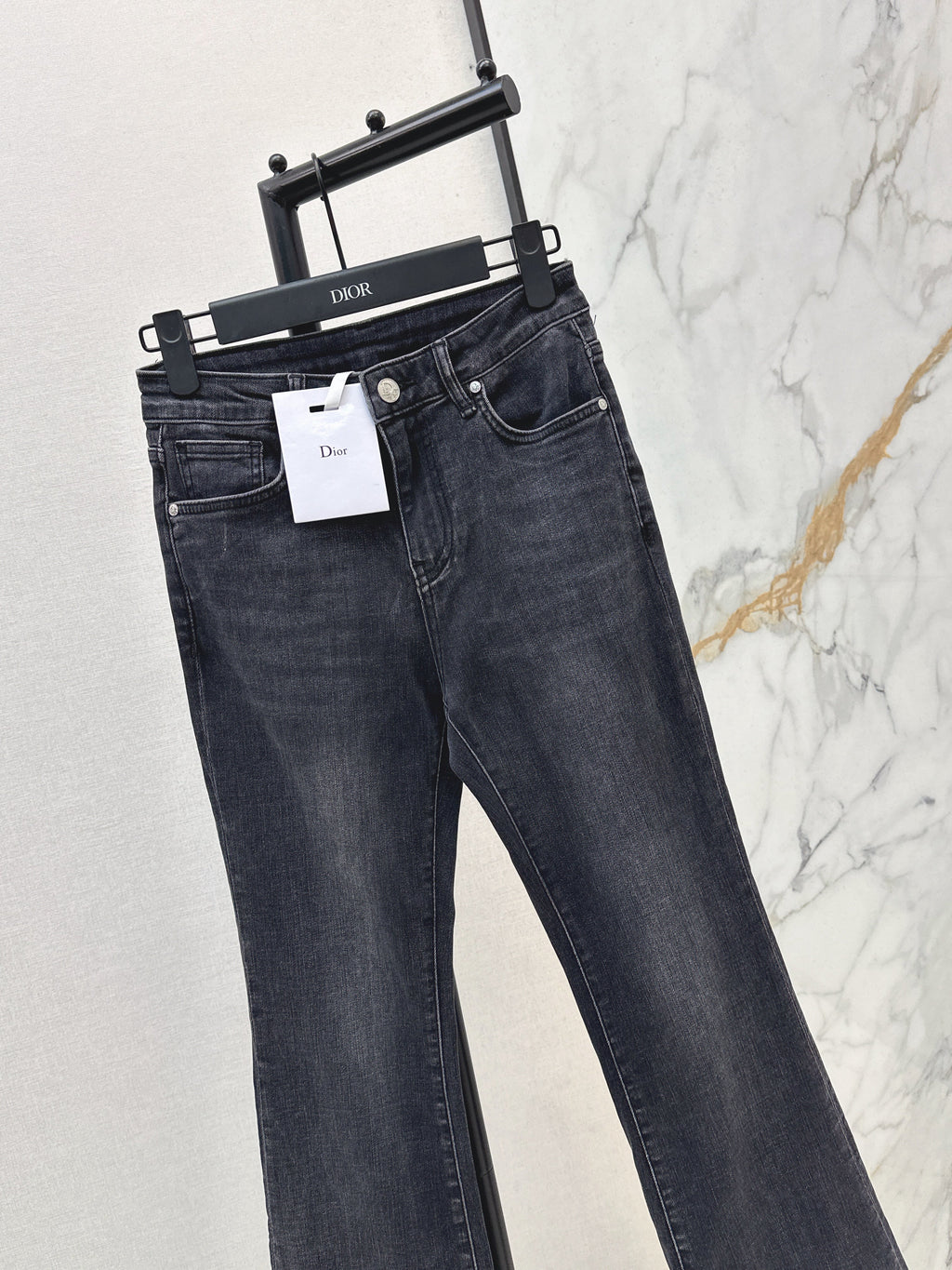 26SS New Slim-Fit Flared Jeans