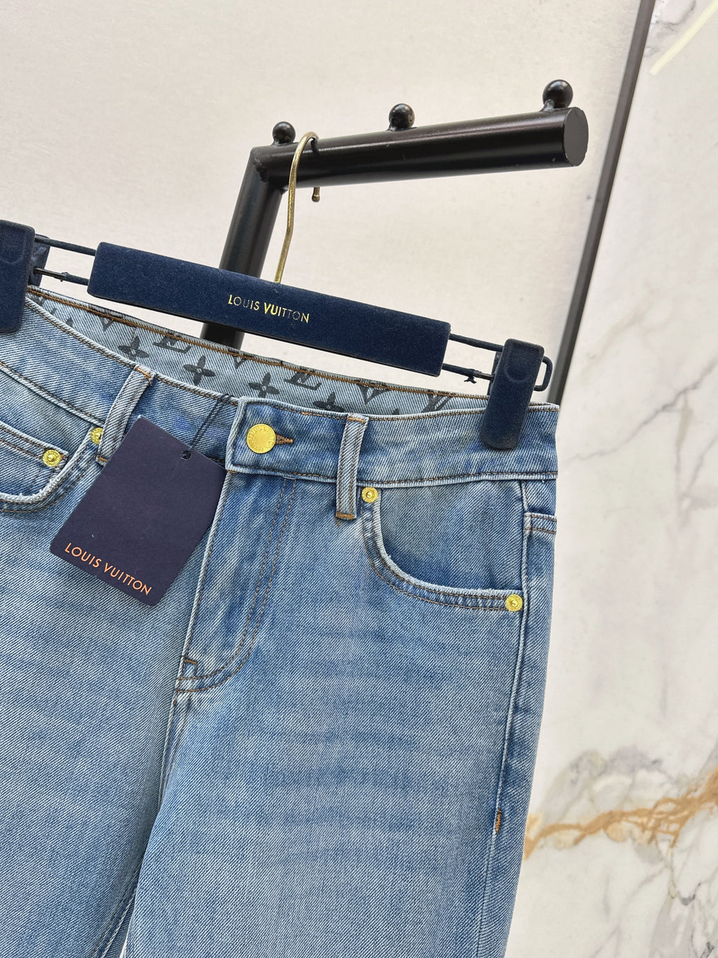 26SS Early Spring Latest Style: Slim-Fit Flared Jeans