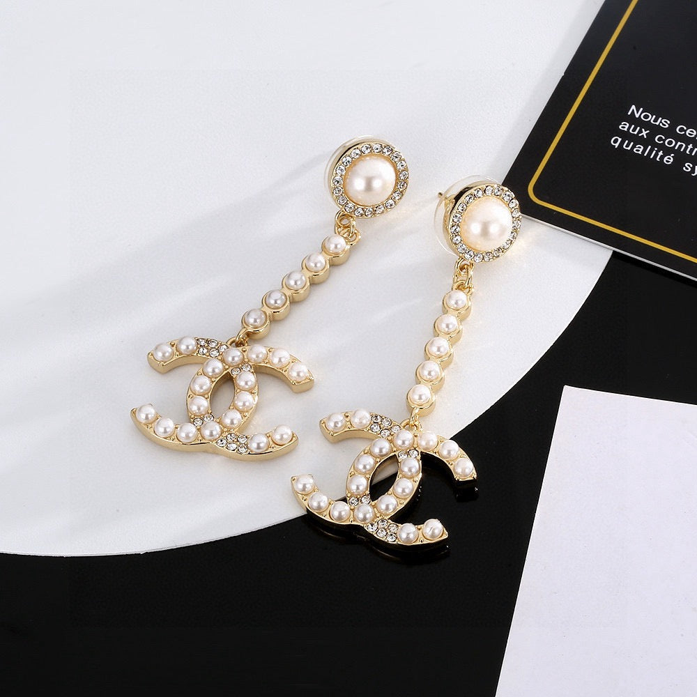 New pearl earrings