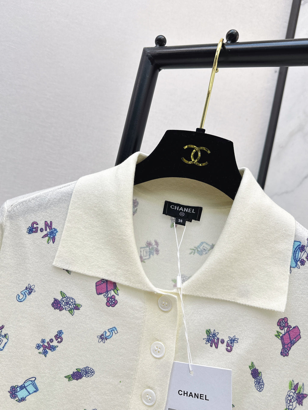 26SS Spring/Summer Newest Embroidered Floral Knit Top