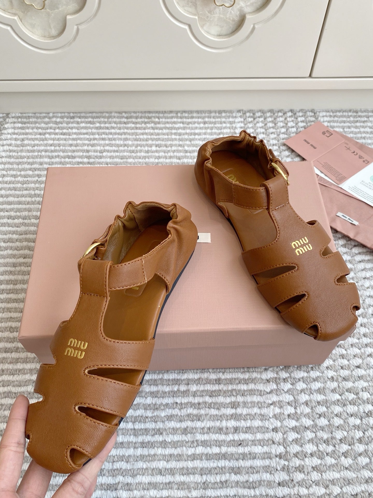 Super soft openwork Roman sandals