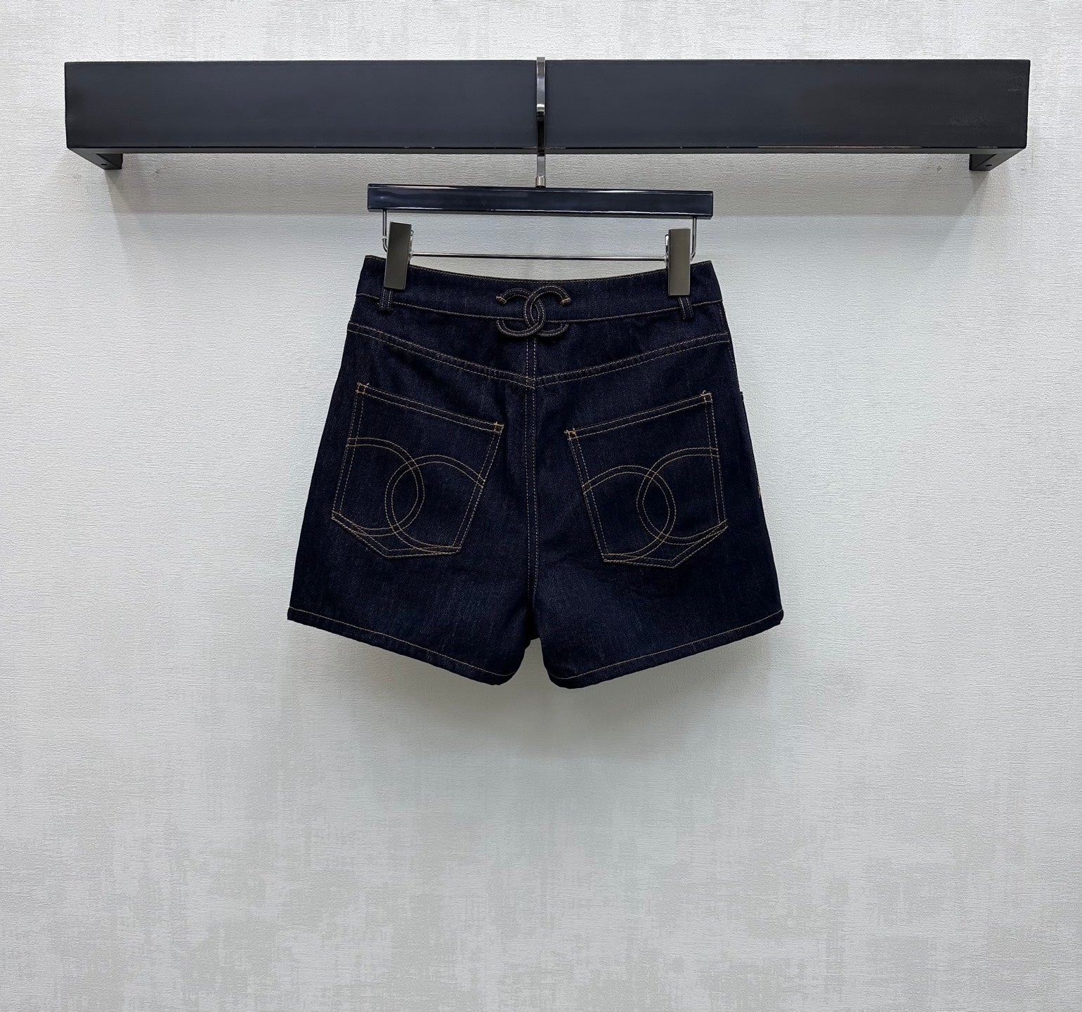 26SS New Embroidered Backpack Button Denim Shorts
