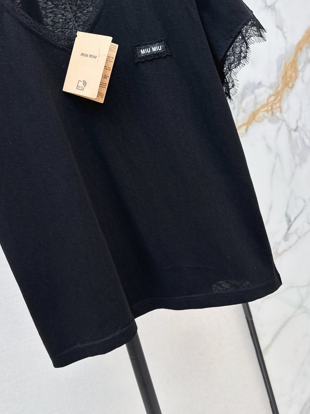 26SS New Lace-Trimmed V-Neck T-Shirt