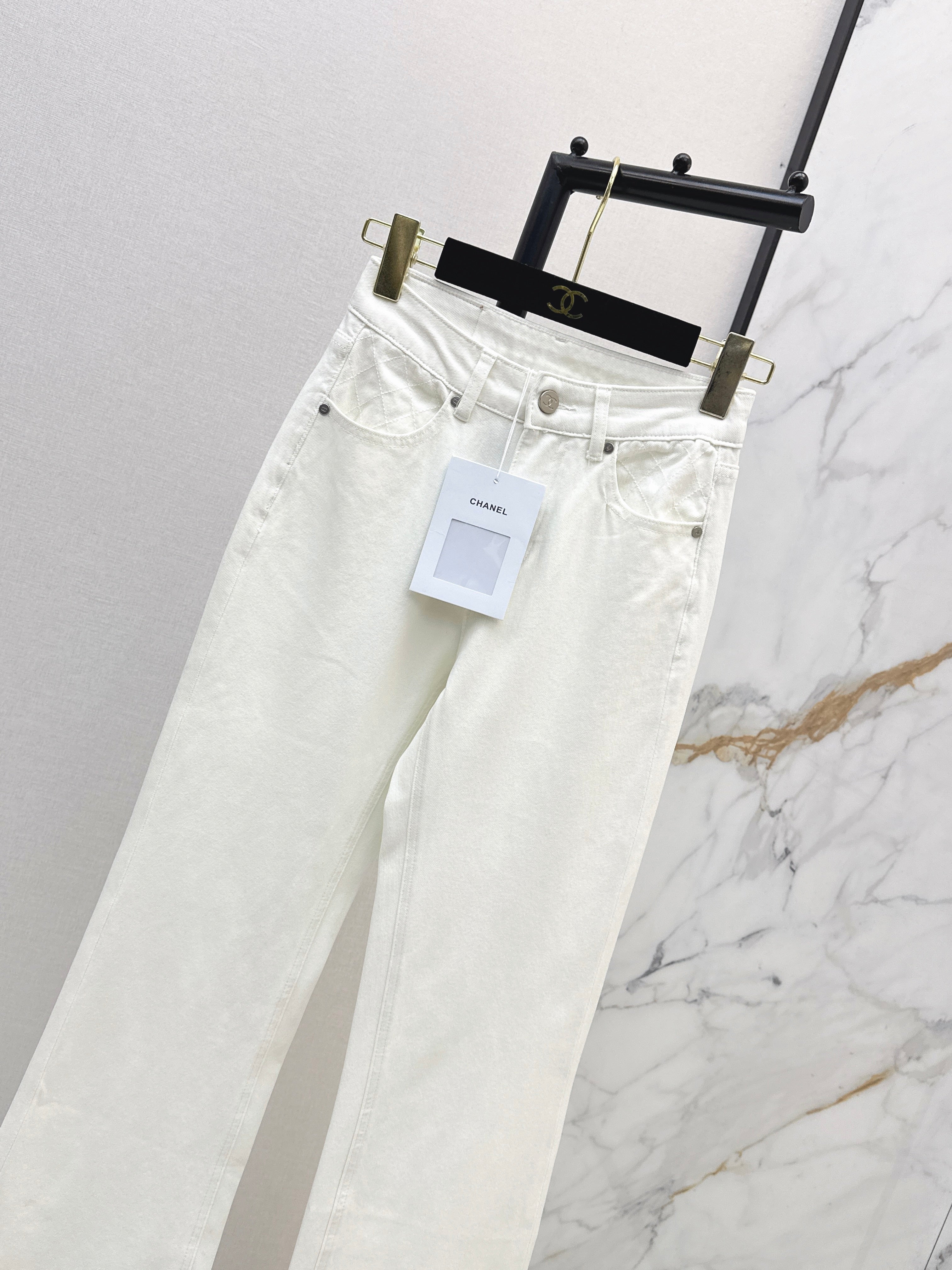 26SS Versatile Denim Jeans