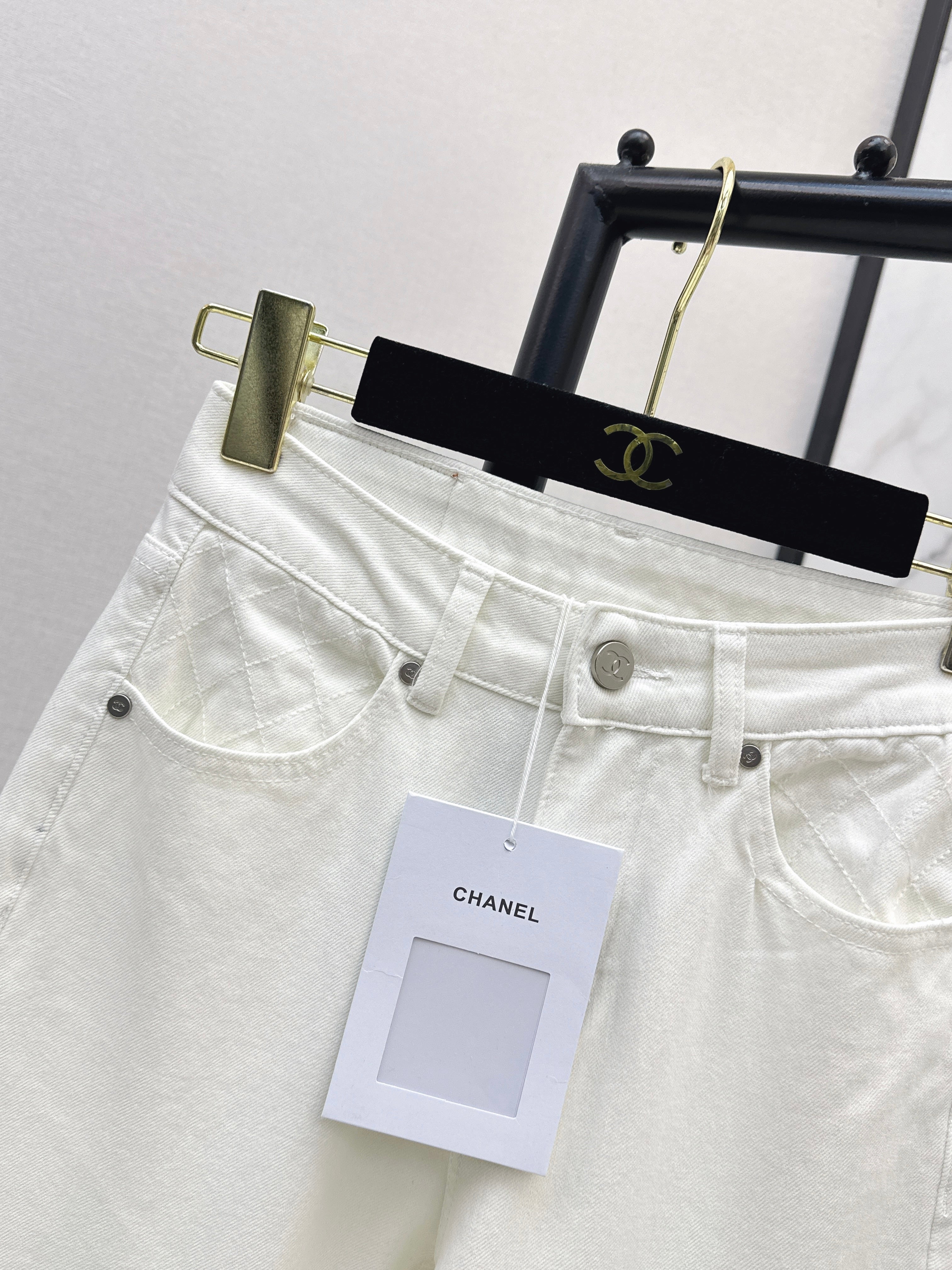 26SS Versatile Denim Jeans