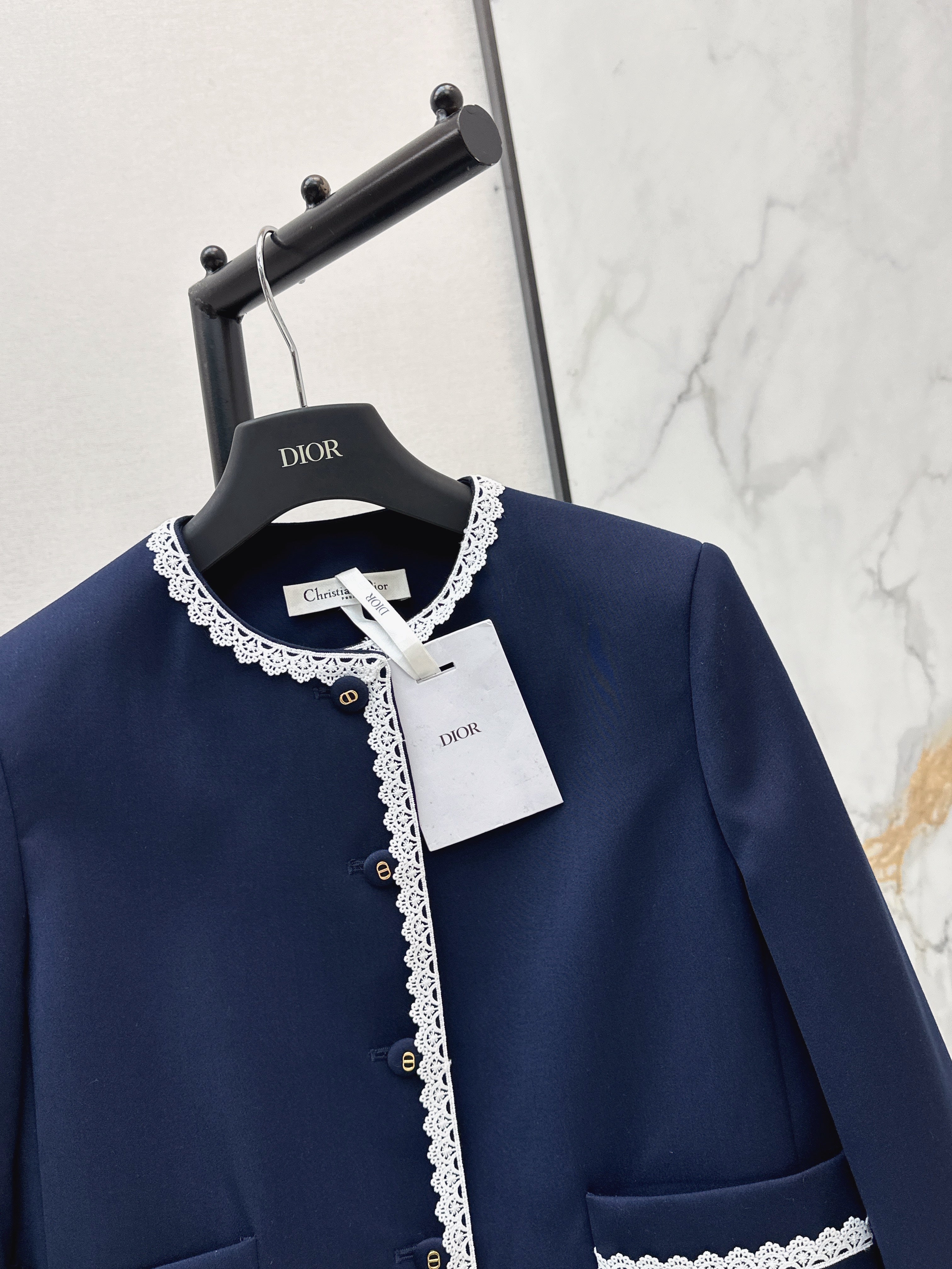 26SS Contrast-Trimmed Lace-Detailed Crewneck Jacket