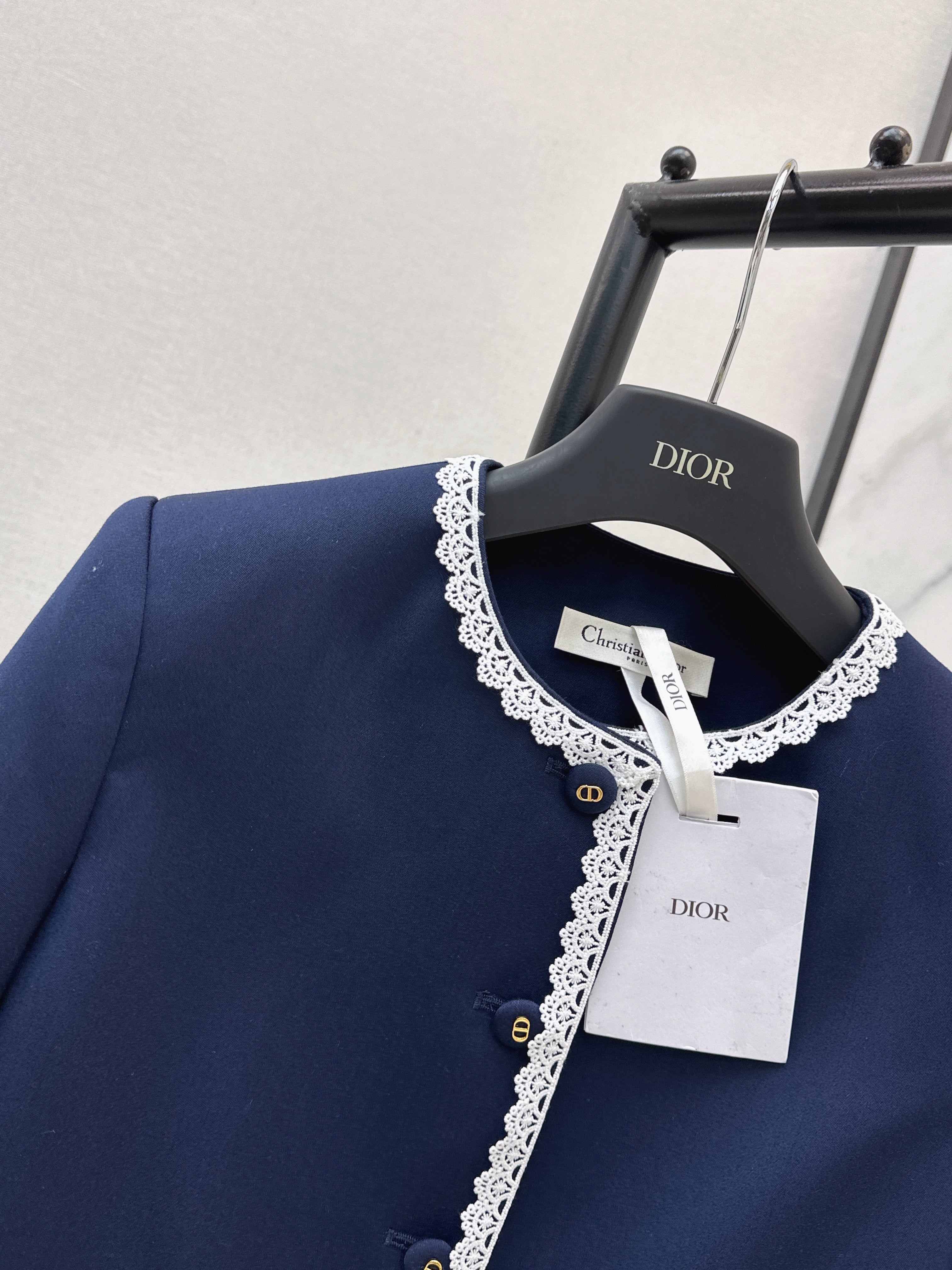 26SS Contrast-Trimmed Lace-Detailed Crewneck Jacket
