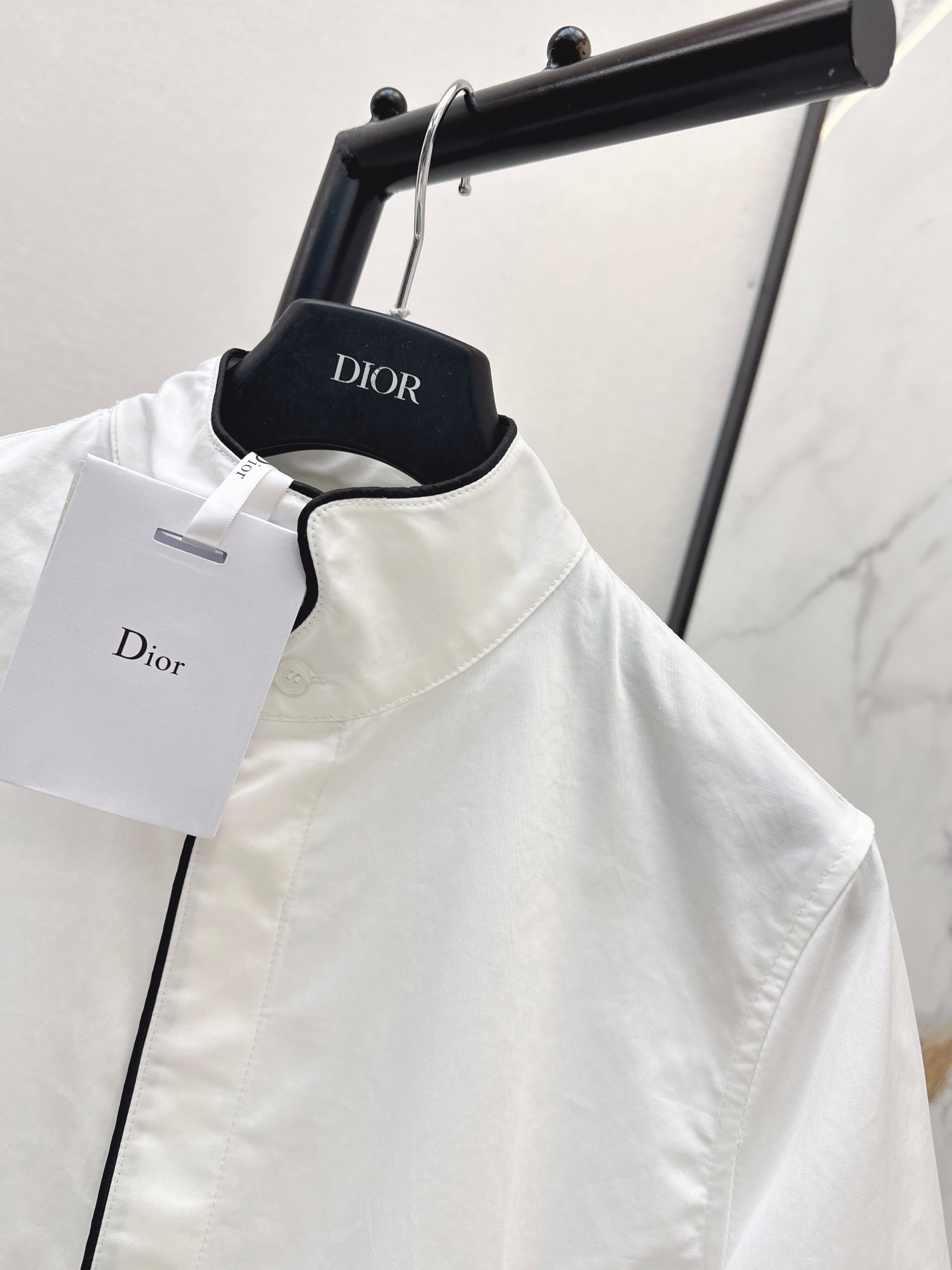26SS — Retro Stand-Collar Shirt with Contrast Piping Trim