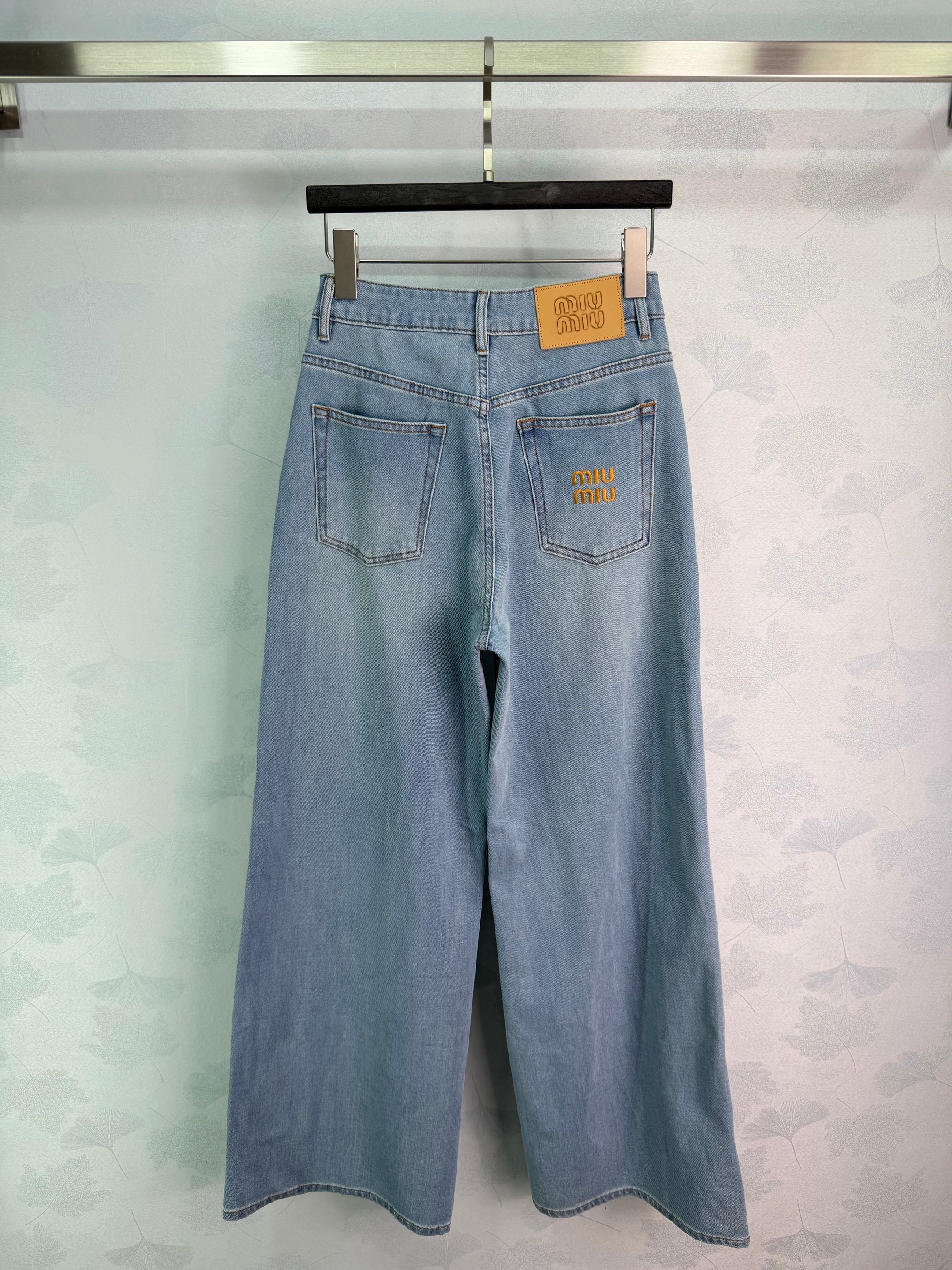 2026 New High-Waisted Wide-Leg Jeans