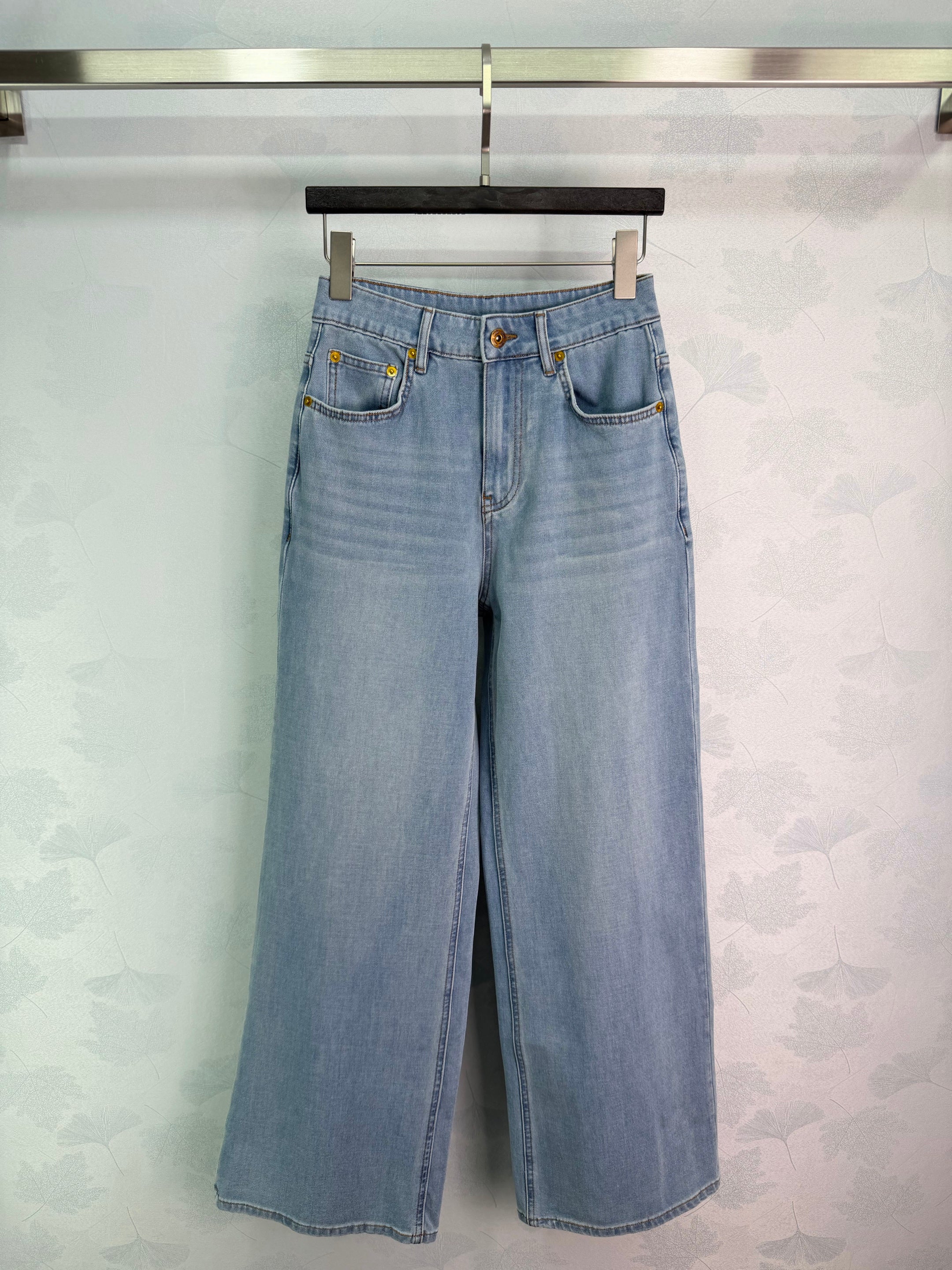 2026 New High-Waisted Wide-Leg Jeans