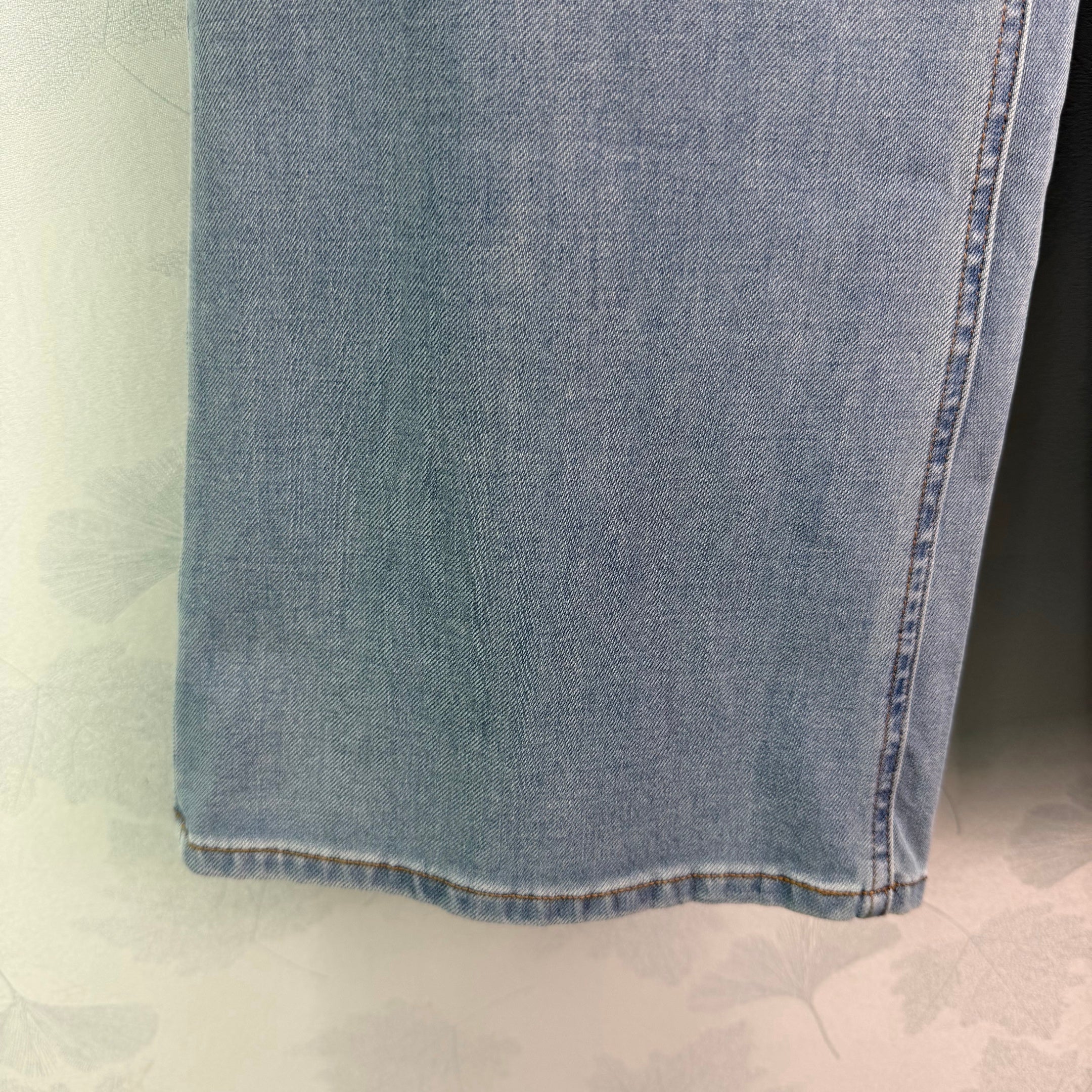 2026 New High-Waisted Wide-Leg Jeans