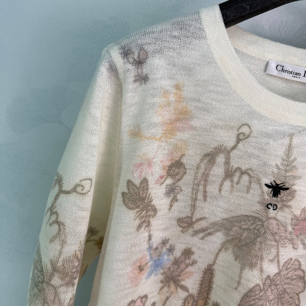 26  New Short-Sleeve Knit Top