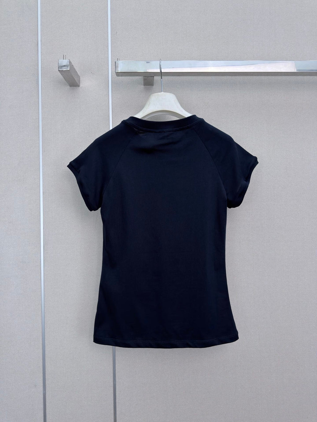 26 New Style Embroidered Crew-Neck Short-Sleeve Top