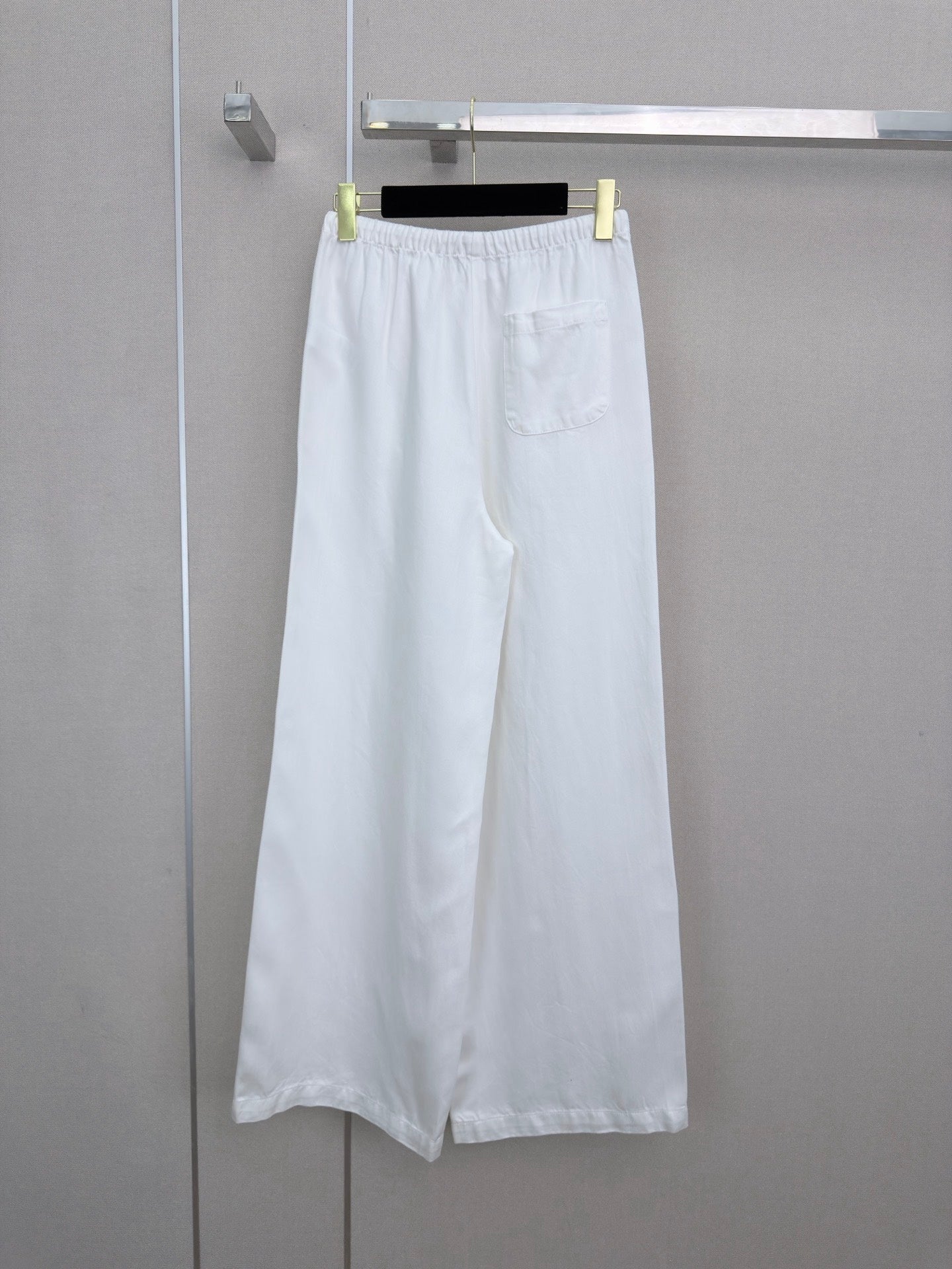 26SS New Arrival: Cutout Elastic-Waist Wide-Leg Denim Pants