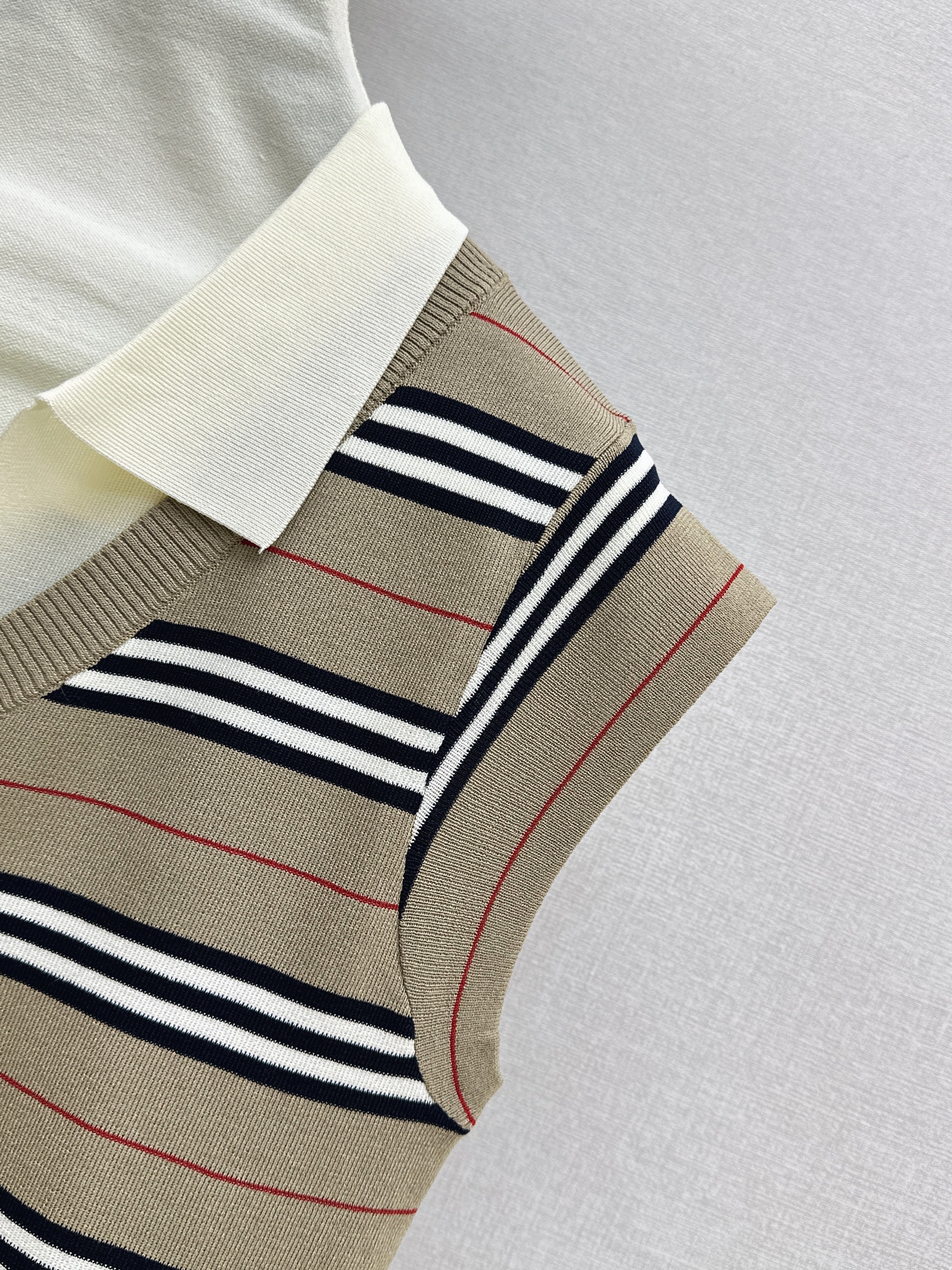 26SS - New Color-Blocked Striped Knit Sweater with Lapel