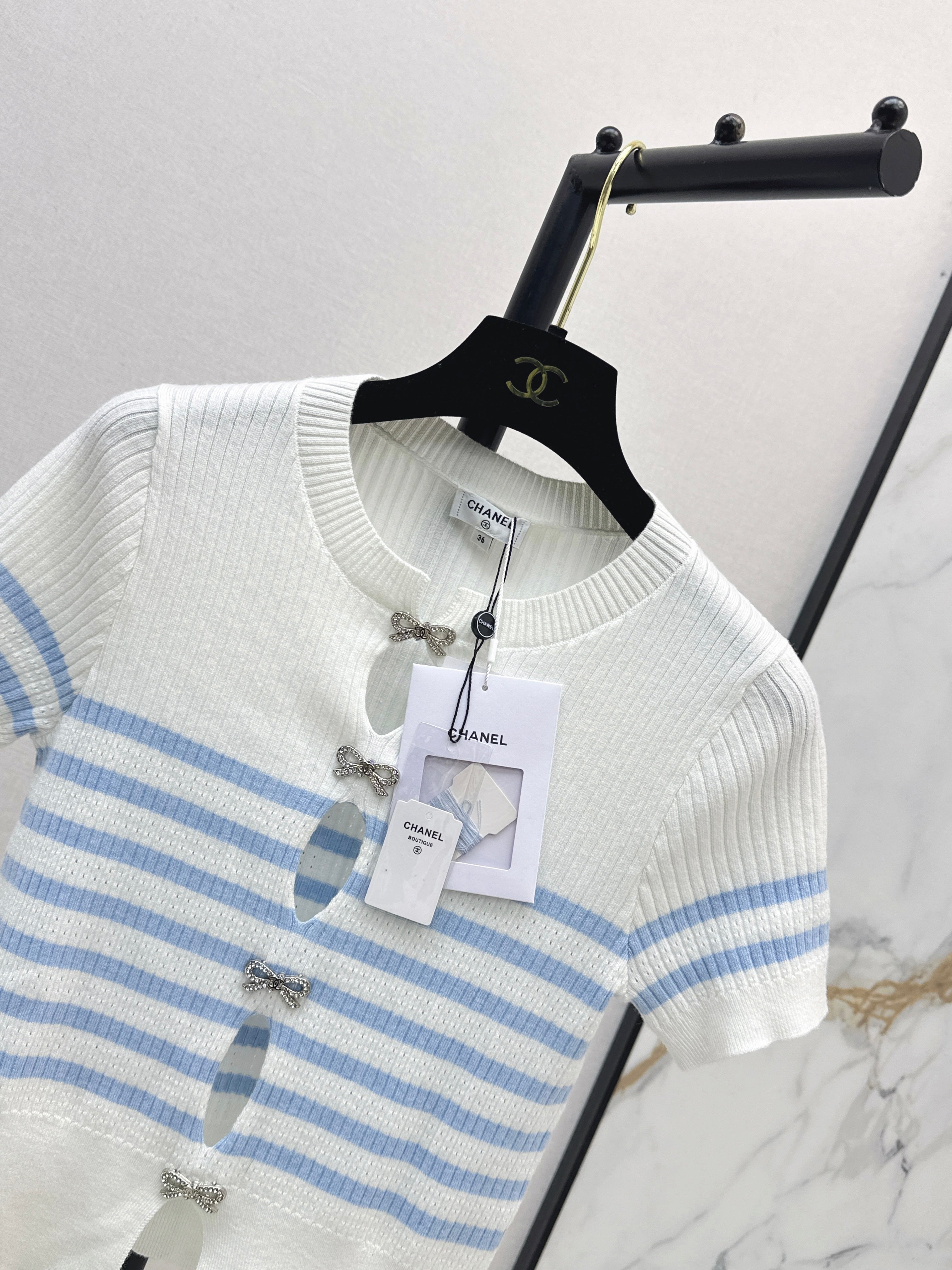 26SS - New striped knit top with bow embellishment