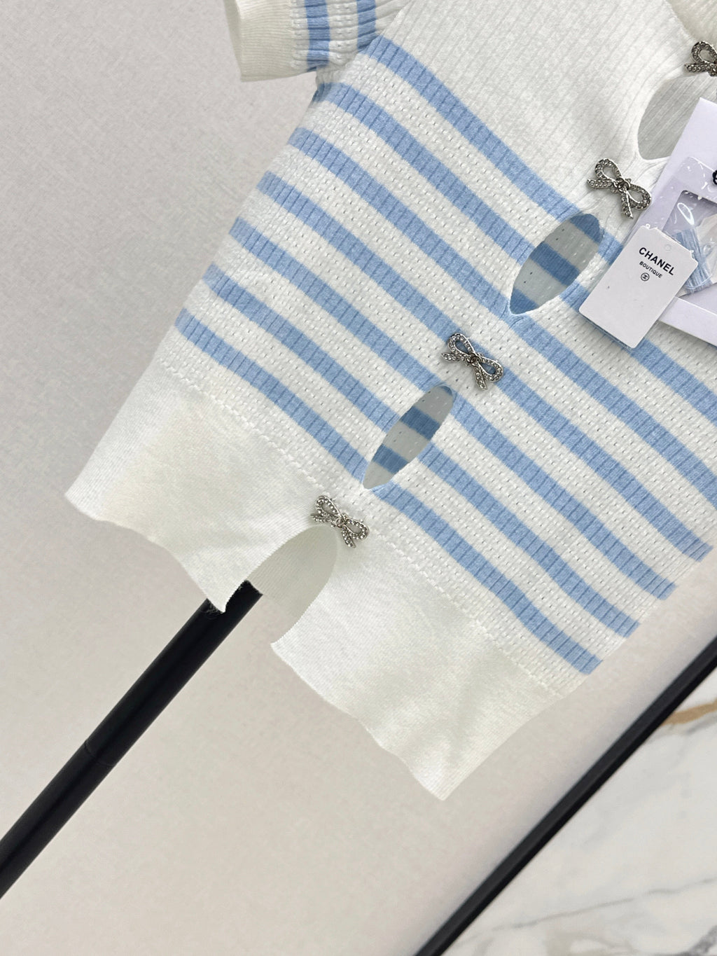 26SS - New striped knit top with bow embellishment