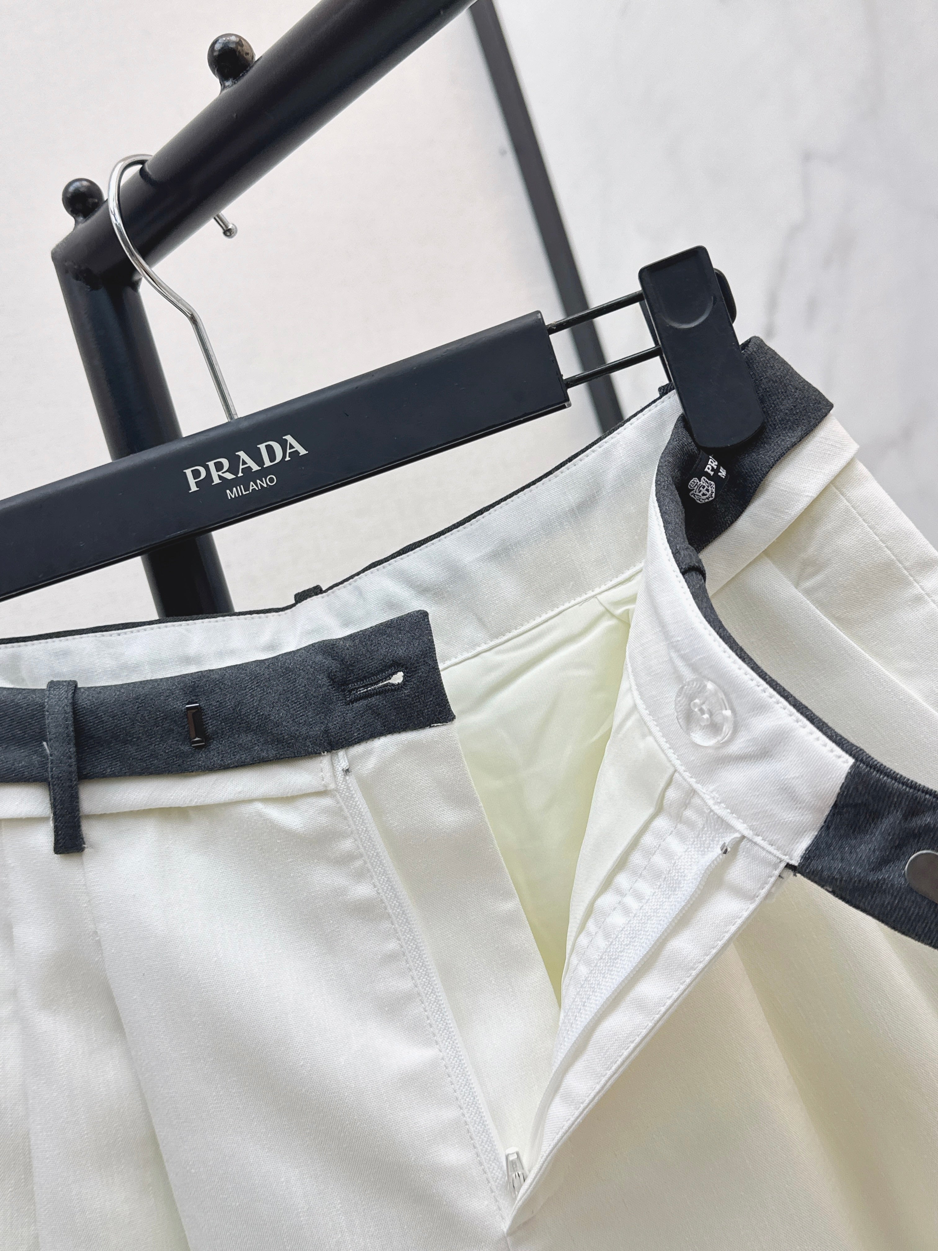 26SS - New Color-Blocked Waistband Design Shorts